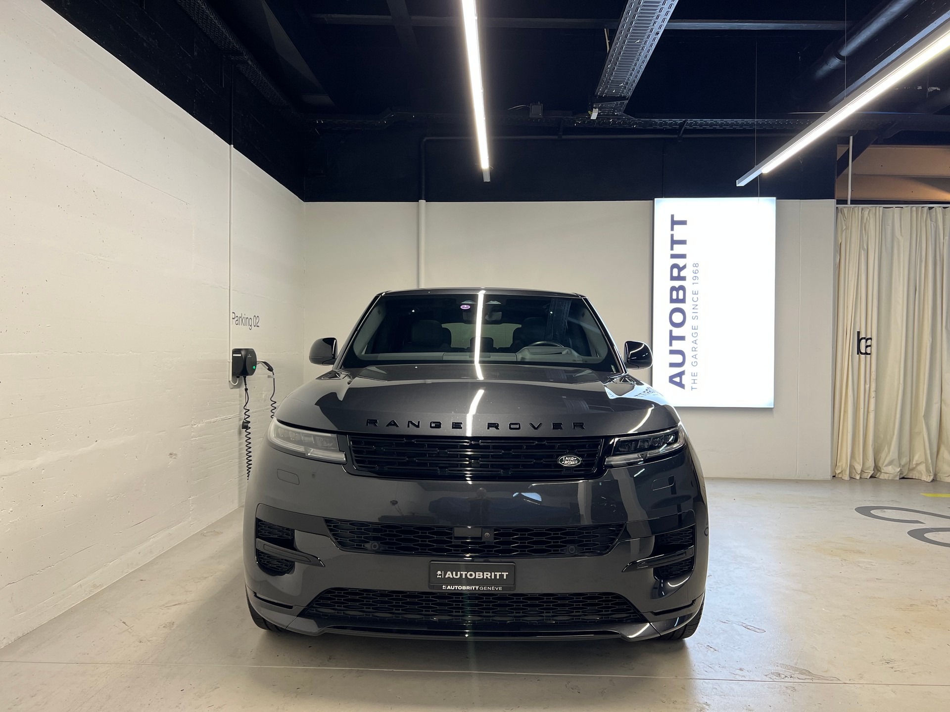 LAND ROVER Range Rover Sport 3.0 TD6 300 HSE Dynamic-image-9