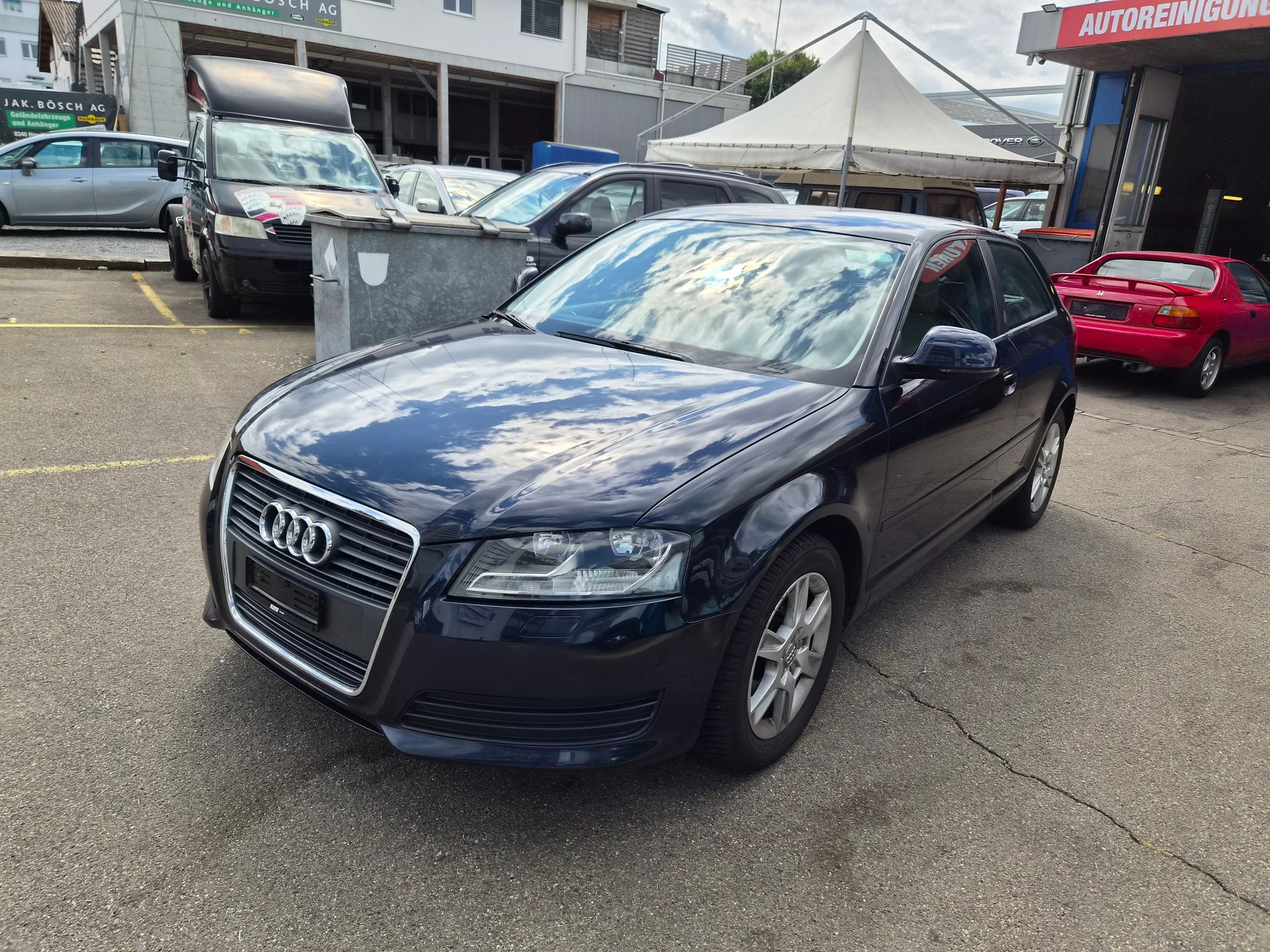 AUDI A3 1.6 Attraction S-tronic-image-4