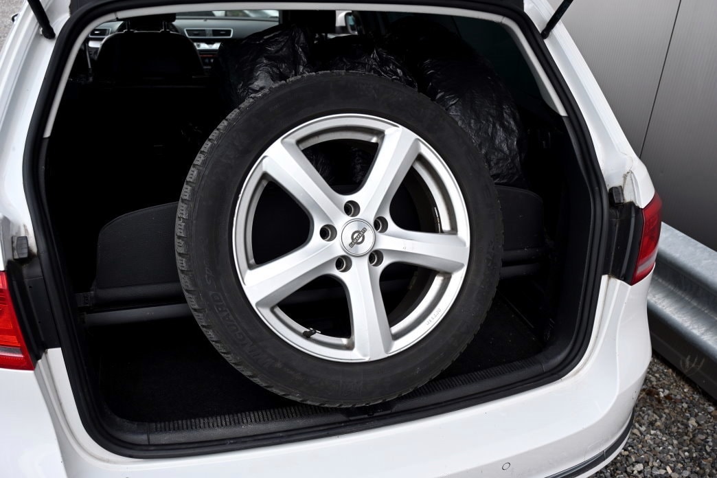 VW Passat Variant 2.0 TDI BMT Highline 4M-image-12