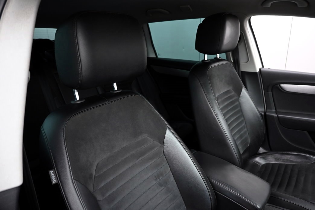 VW Passat Variant 2.0 TDI BMT Highline 4M-image-5