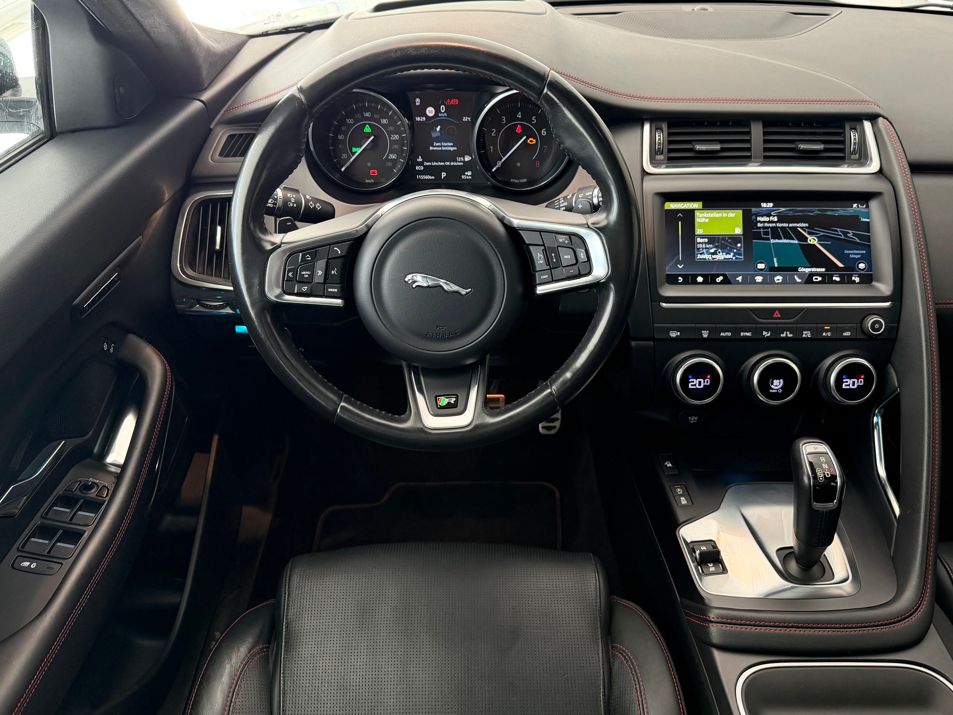 JAGUAR E-Pace 2.0 P250 First Edition R-Dynamic SE AWD Automatik-image-15