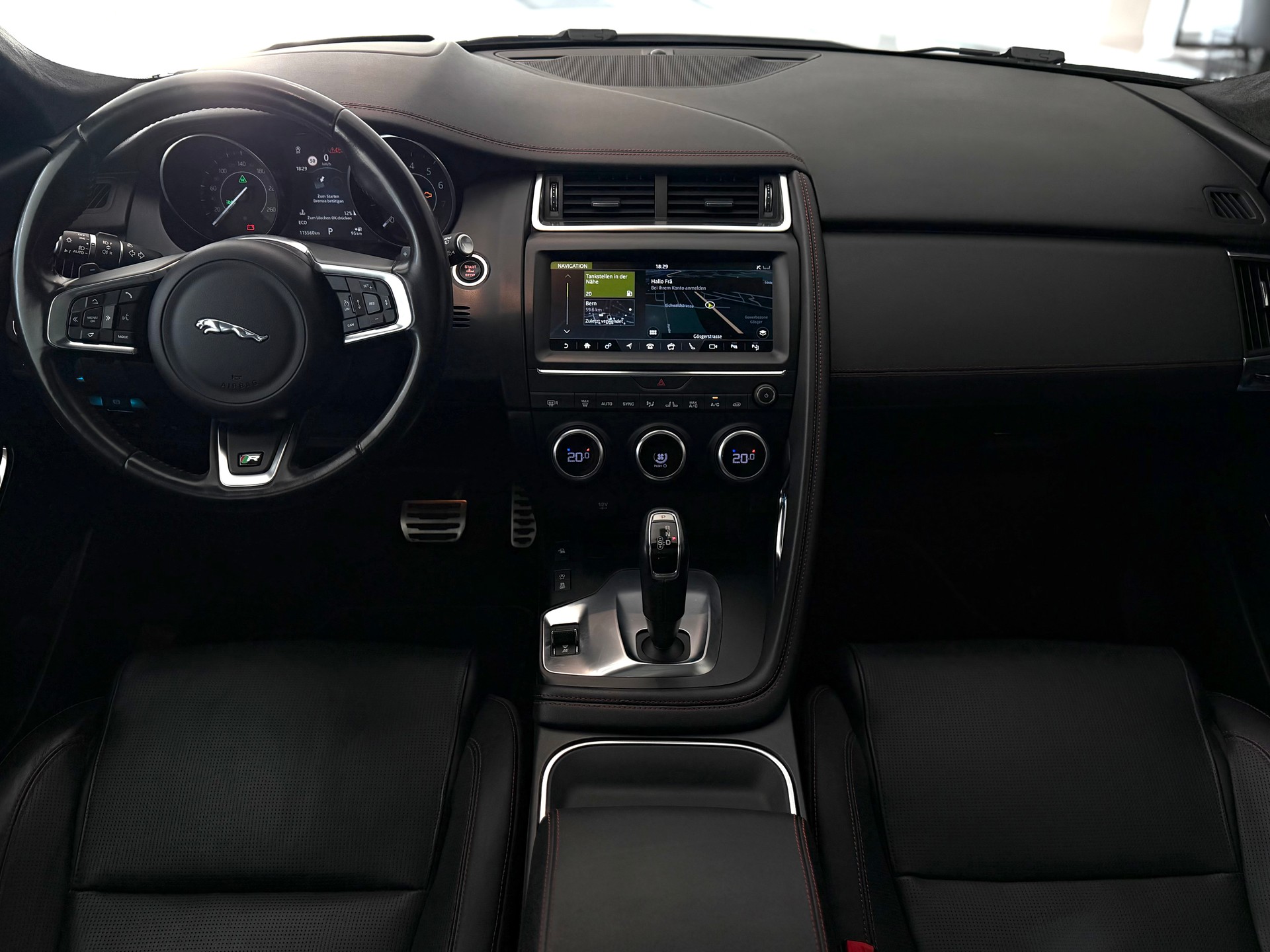 JAGUAR E-Pace 2.0 P250 First Edition R-Dynamic SE AWD Automatik-image-14