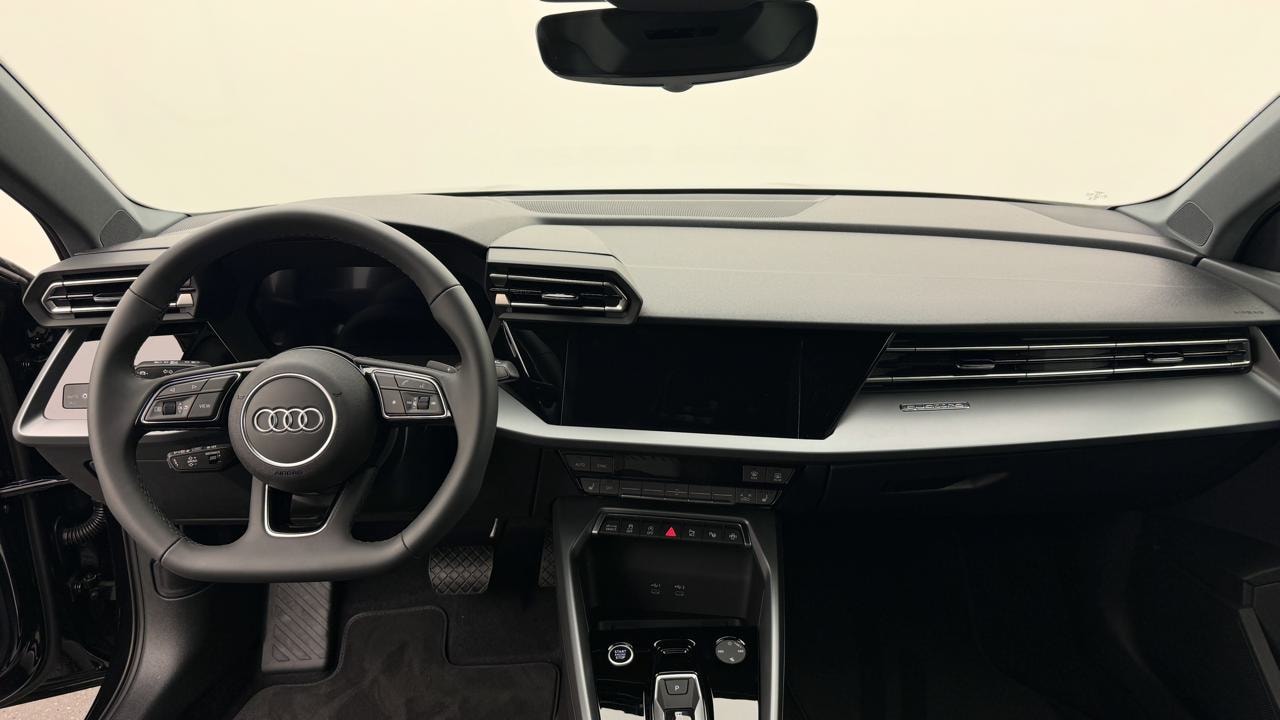 AUDI A3 Sportback TFSI 150 kW quattro S line S tronic-image-5
