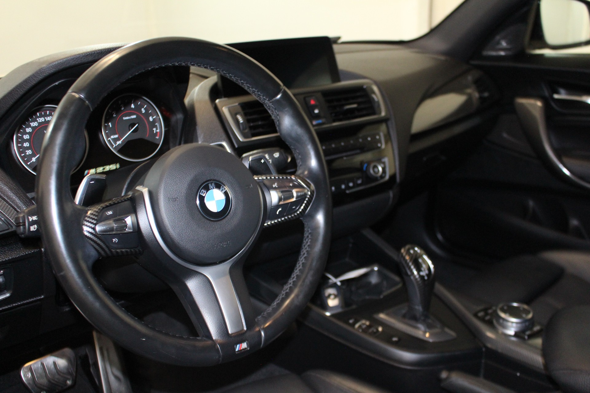 BMW M235i xDrive Coupé-image-11
