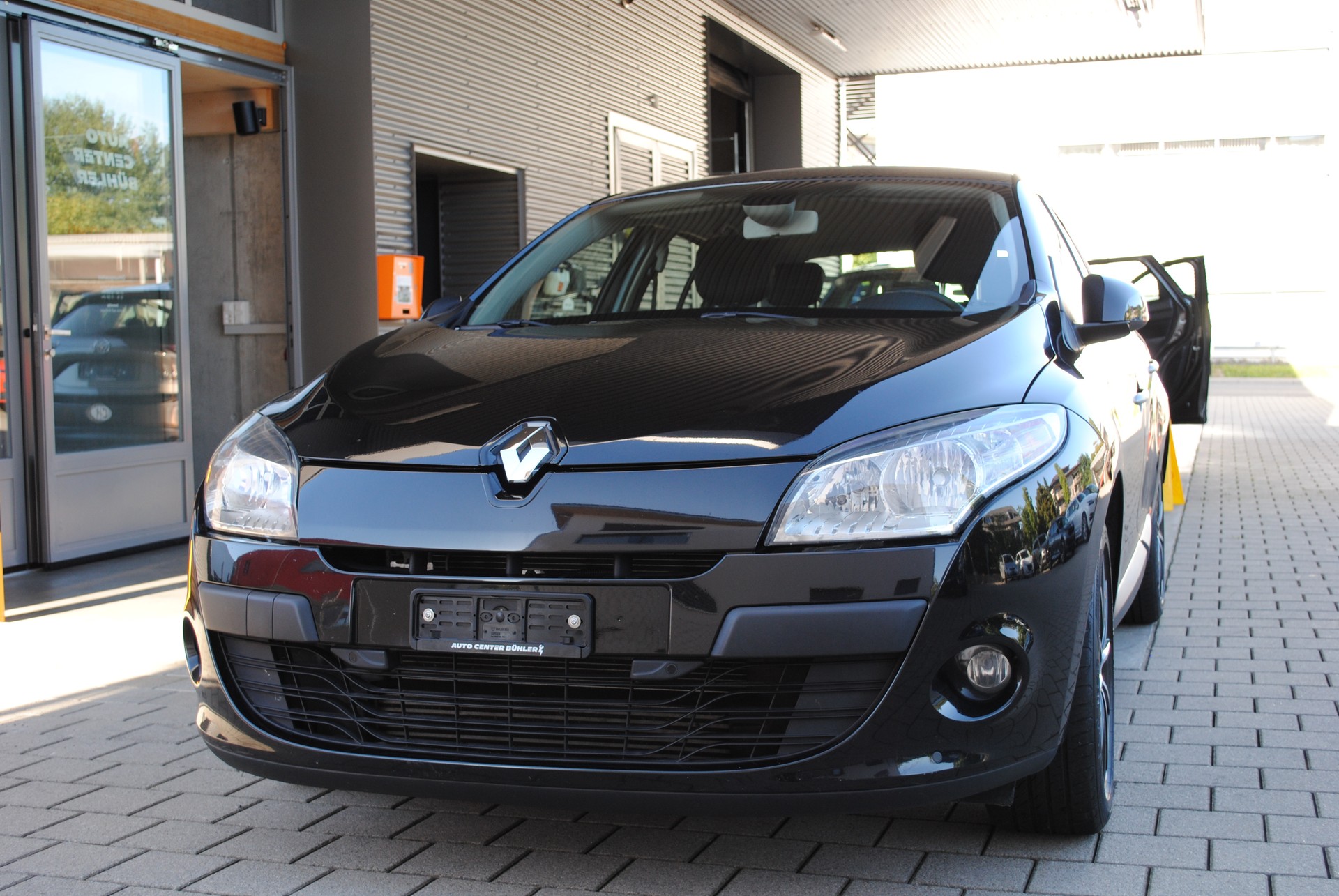 RENAULT Mégane 1.4 16V Turbo Expression-showroom-element-1