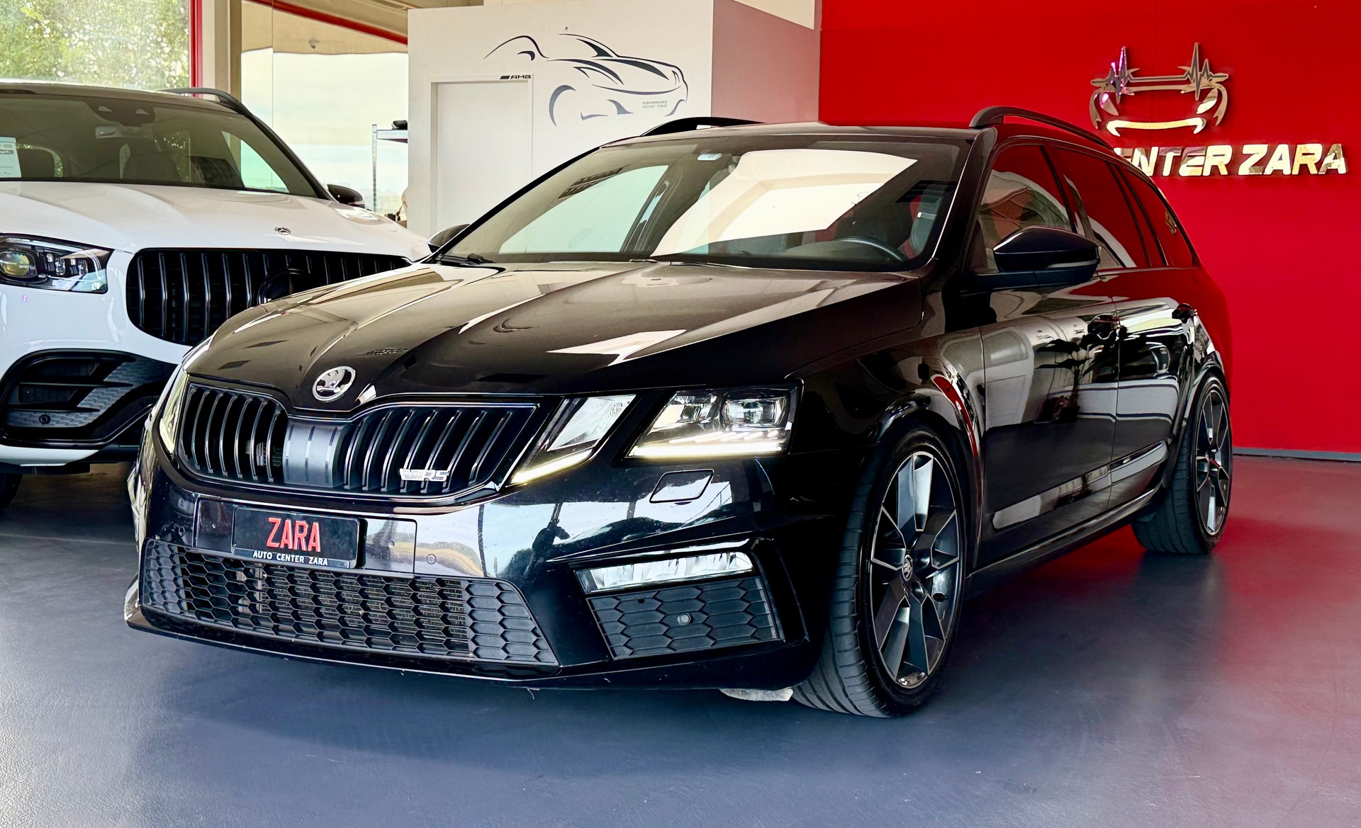 SKODA Octavia Combi 2.0 TDI RS 4x4 DSG-image-6