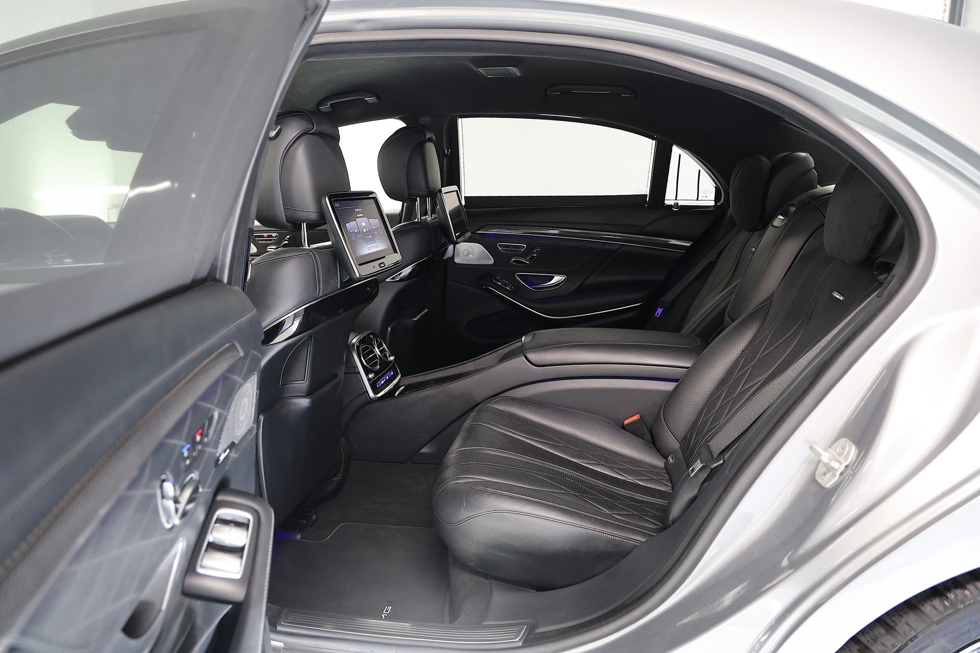 MERCEDES-BENZ S 63 V8 AMG 4matic lang *DESIGNO Sonderlackierung* *VOLLAUSSTATTUNG* *KERAMIK* *CARBON*-image-15