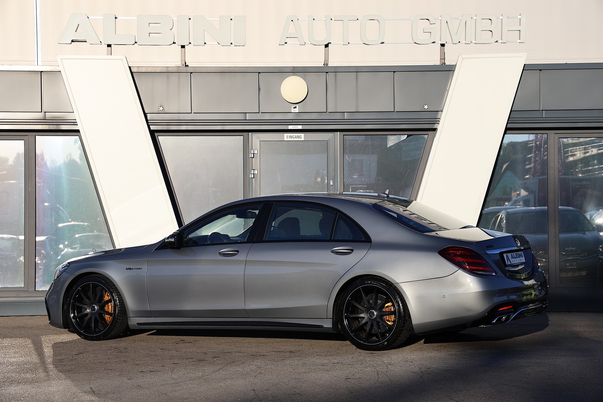 MERCEDES-BENZ S 63 V8 AMG 4matic lang *DESIGNO Sonderlackierung* *VOLLAUSSTATTUNG* *KERAMIK* *CARBON*-image-3