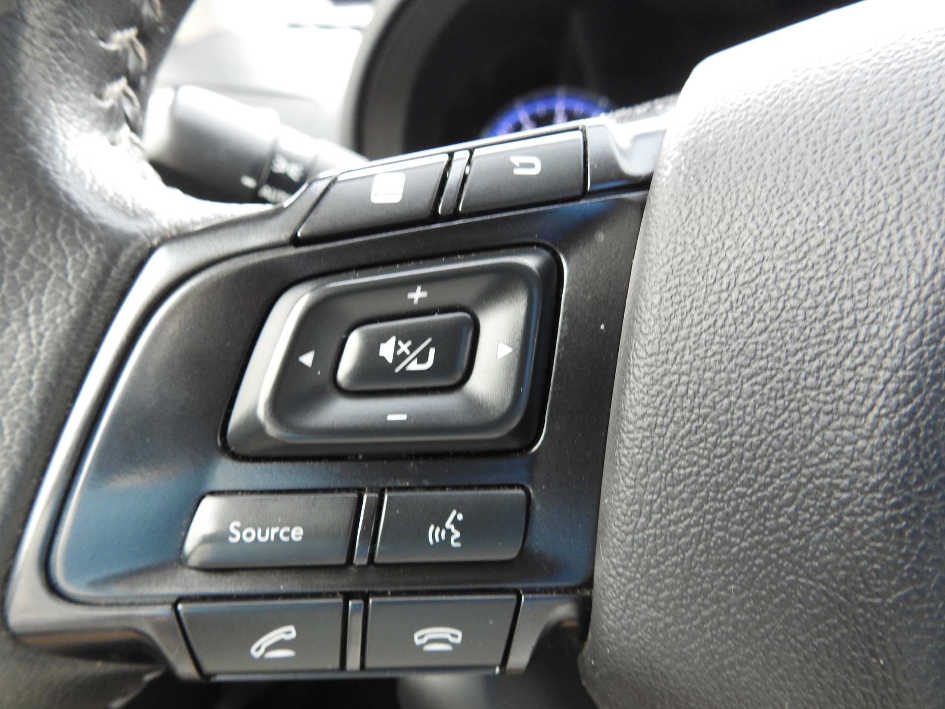SUBARU Levorg 1.6DIT Advantage AWD Lineartronic-image-26