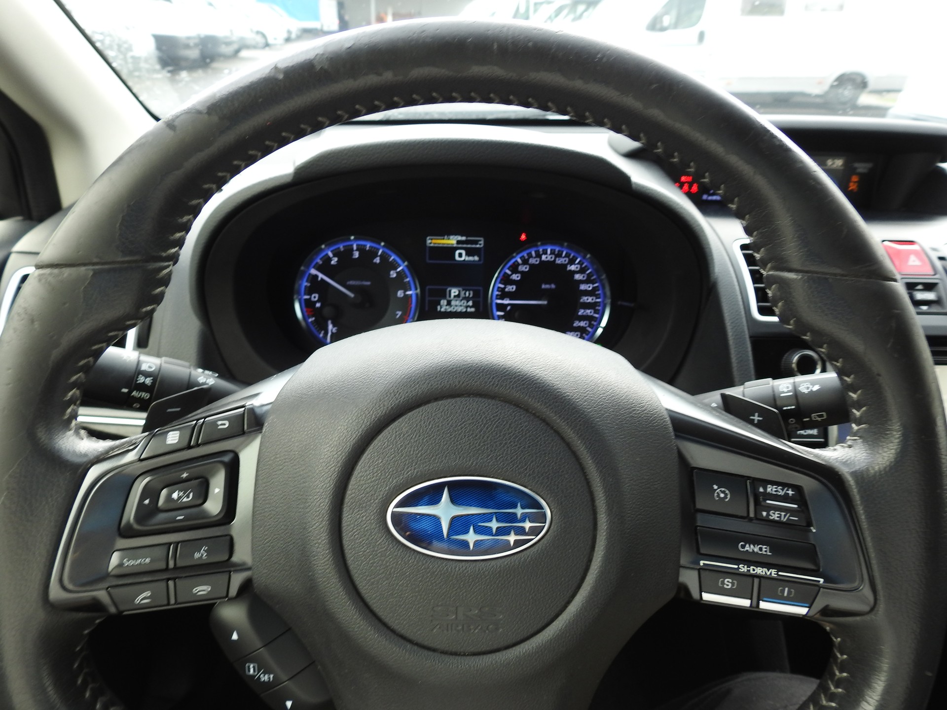 SUBARU Levorg 1.6DIT Advantage AWD Lineartronic-image-30