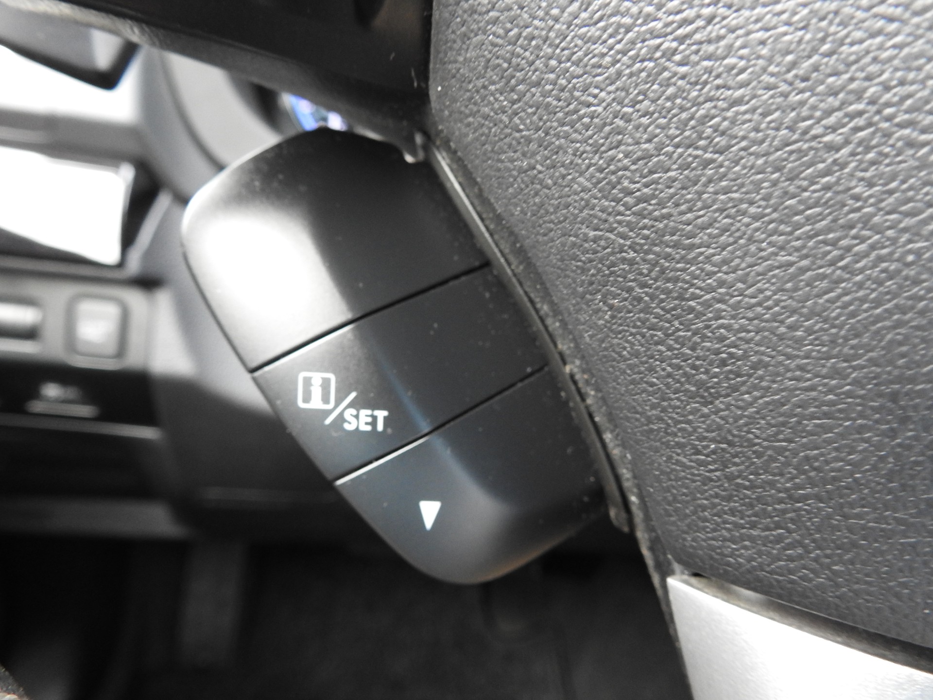 SUBARU Levorg 1.6DIT Advantage AWD Lineartronic-image-27