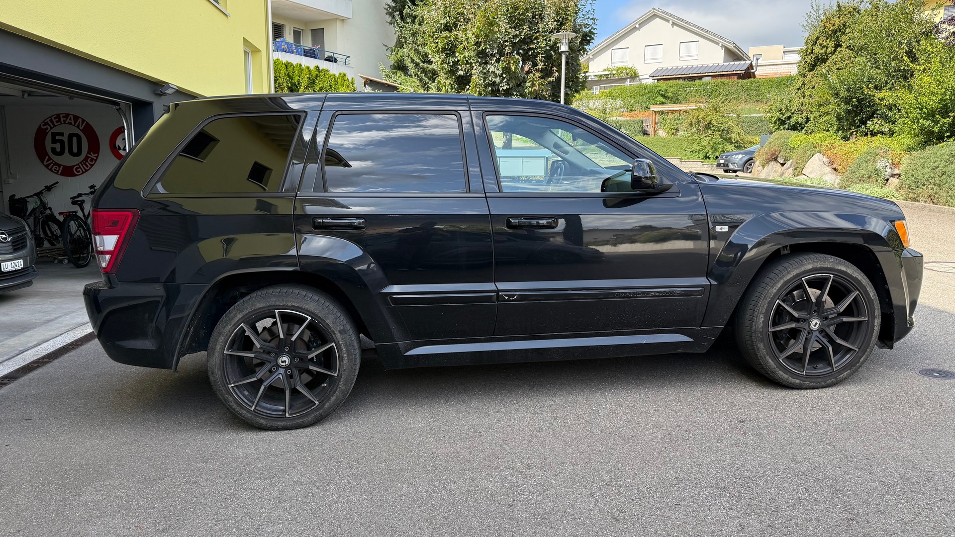 JEEP 6.1 V8 SRT8-image-2