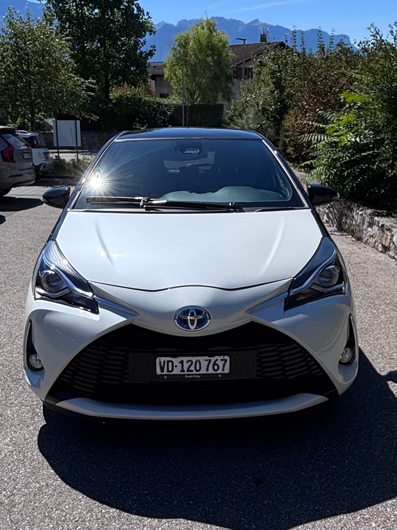 TOYOTA 1.5 VVT-i HSD Premium-image-3