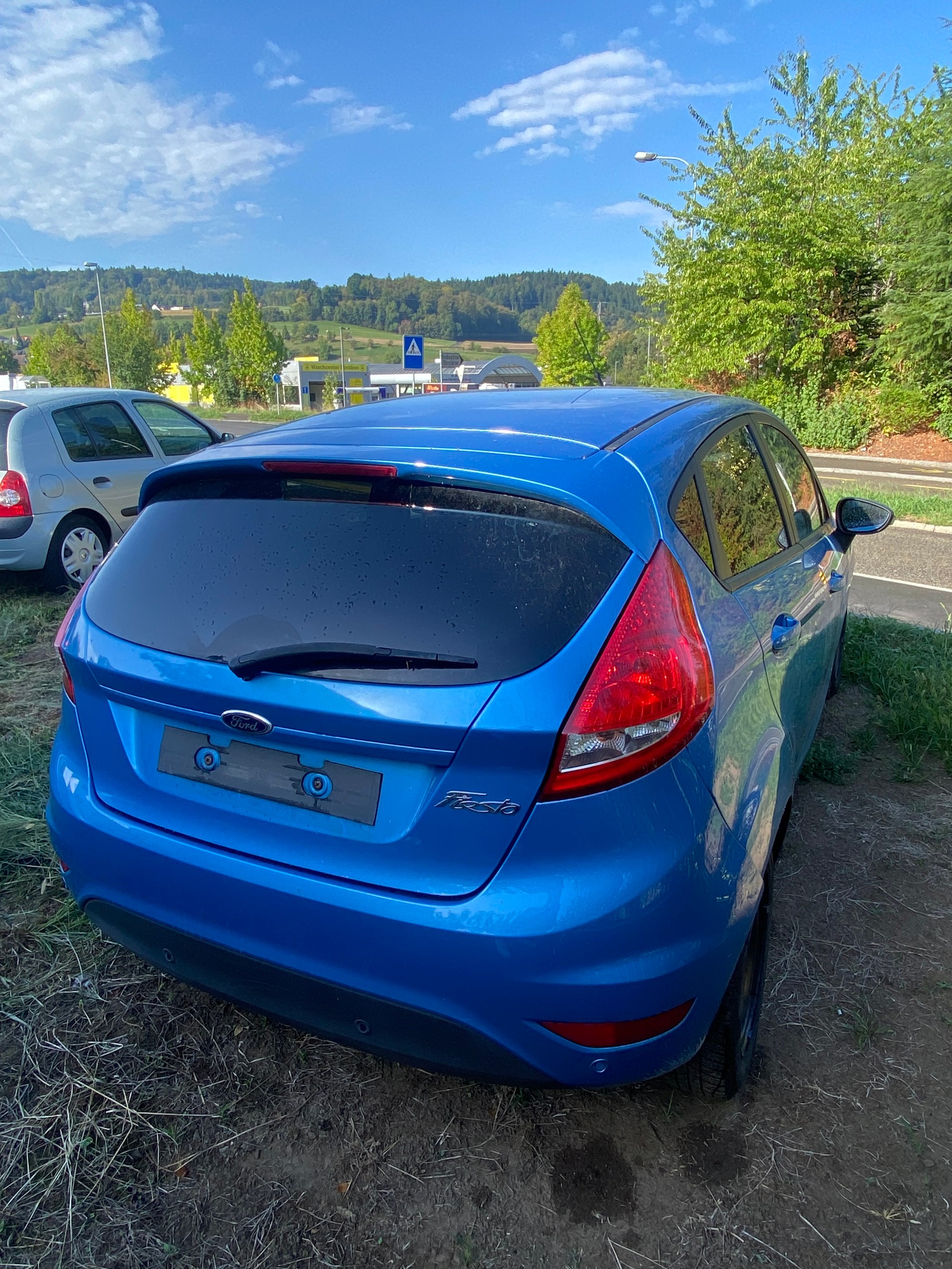 FORD Fiesta 1.4 16V Titanium-image-5