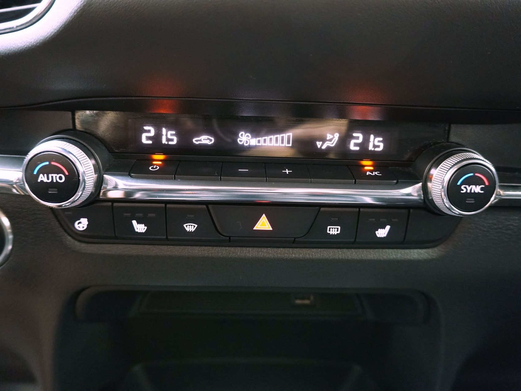 MAZDA CX-30 2.0 Revolution-image-13