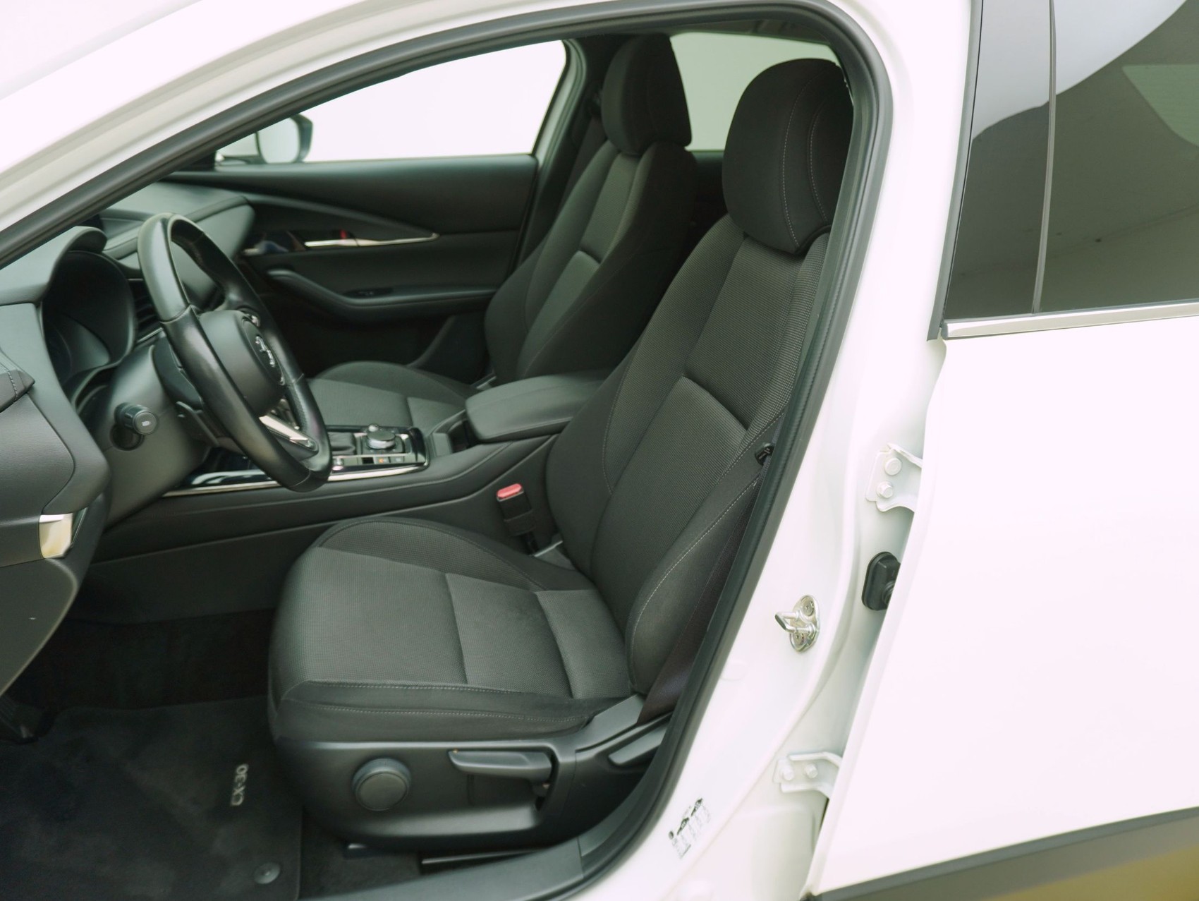 MAZDA CX-30 2.0 Revolution-image-8