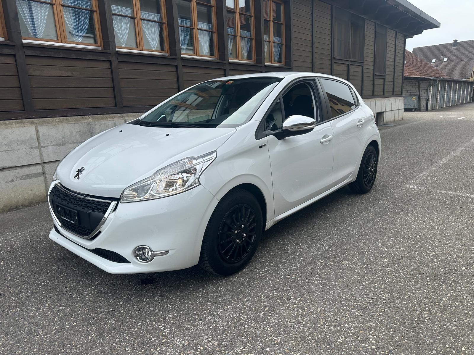 PEUGEOT 208 1.2 VTI Access-image-1