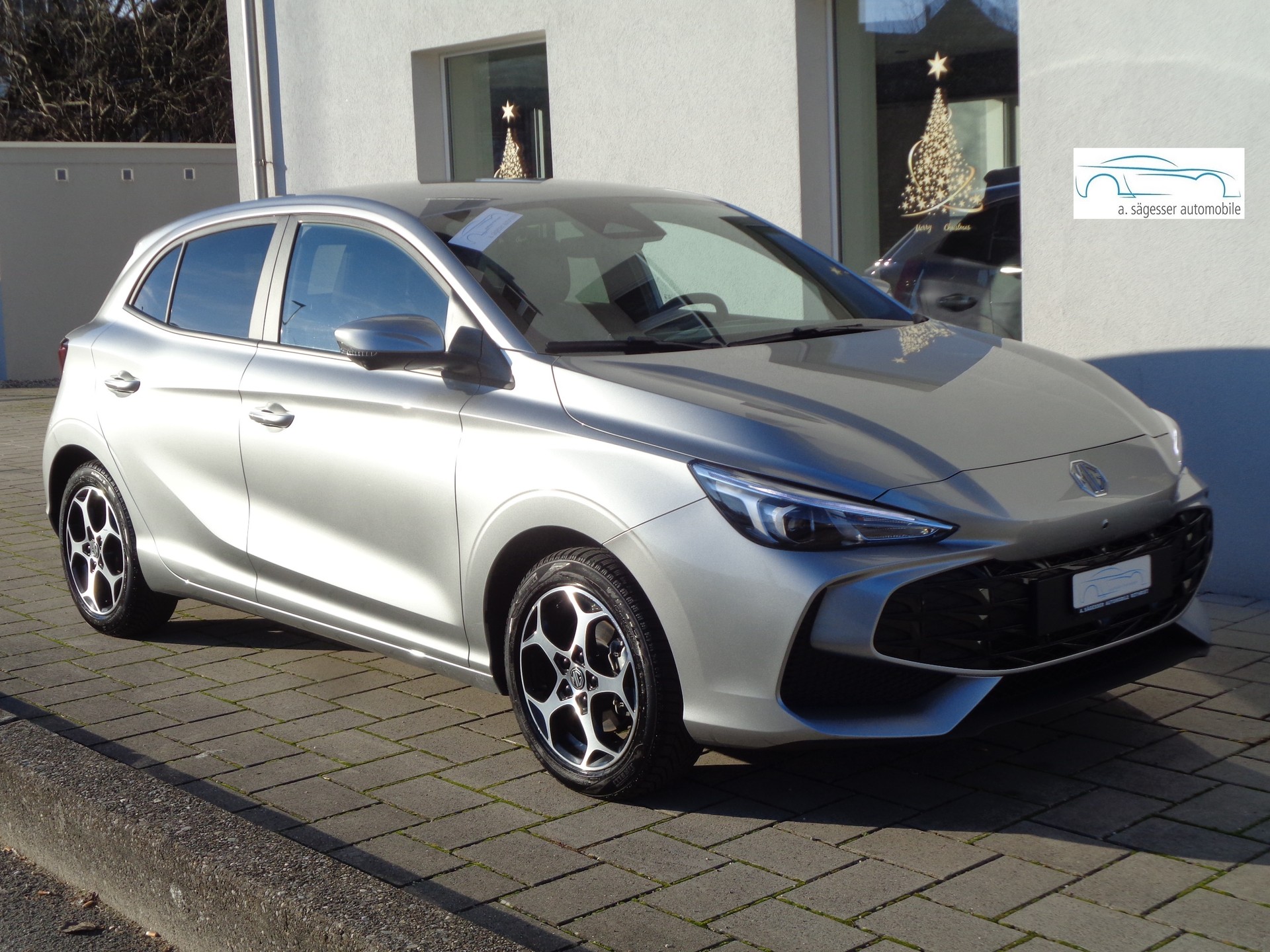 MG 3 1.5 Hybrid Luxury Aut.-image-0