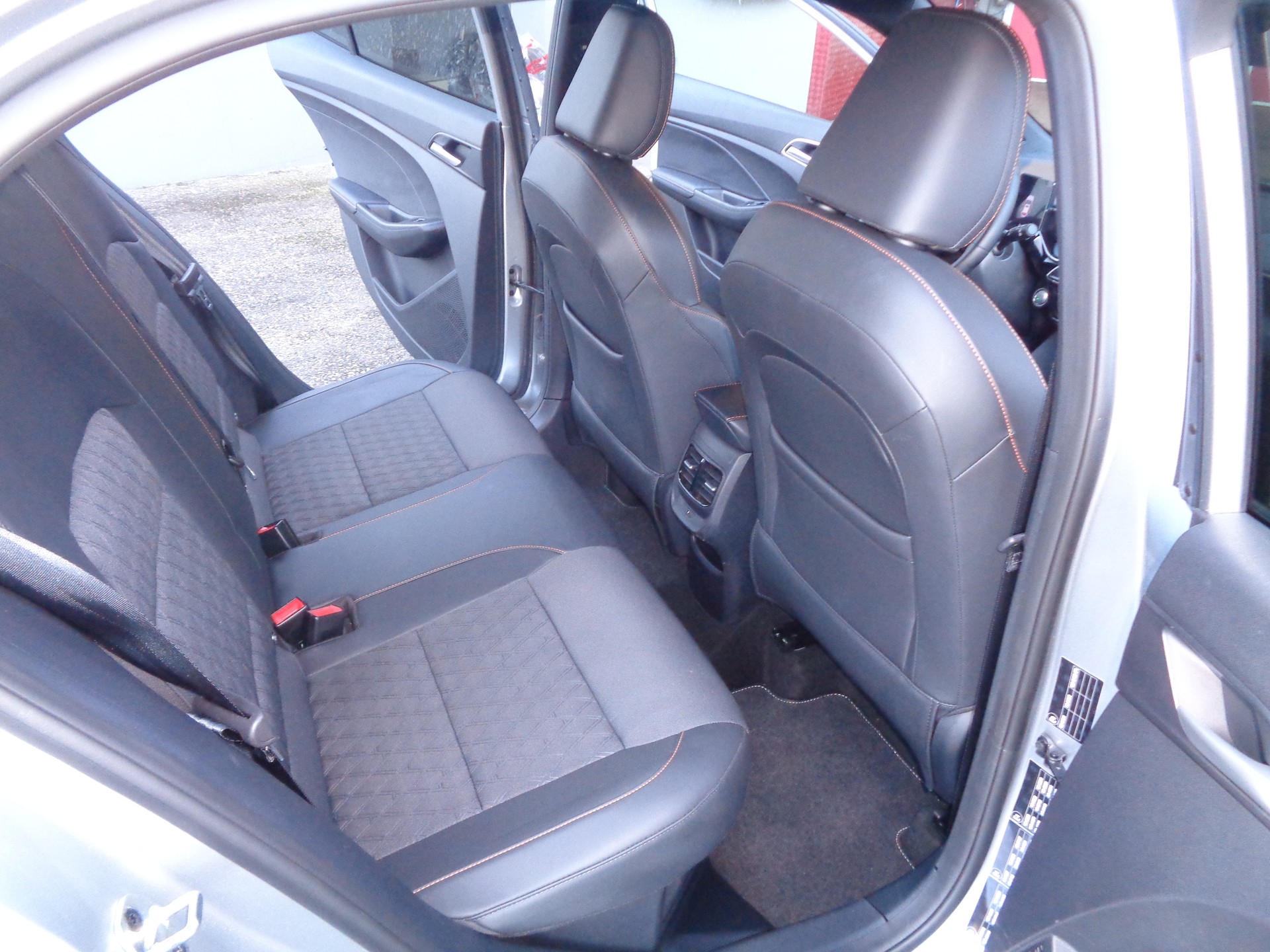 MG 3 1.5 Hybrid Luxury Aut.-image-12