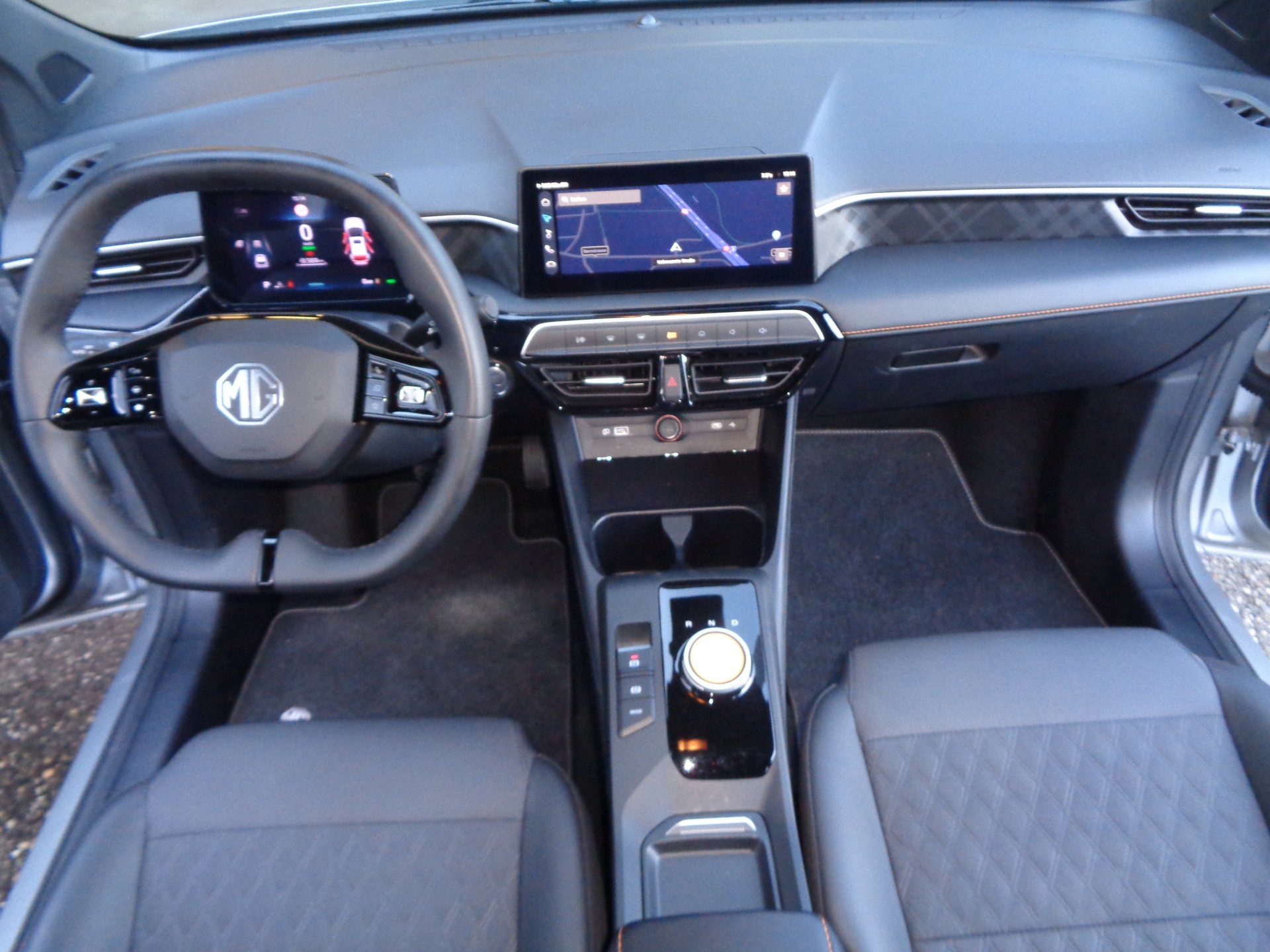 MG 3 1.5 Hybrid Luxury Aut.-image-8
