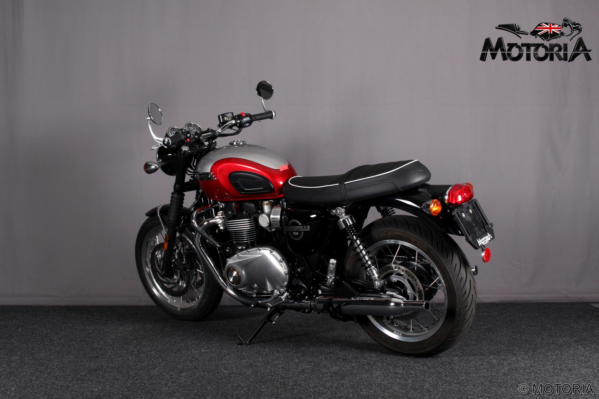 TRIUMPH Bonneville T120 (MY26 35kW / 58kW)-image-4