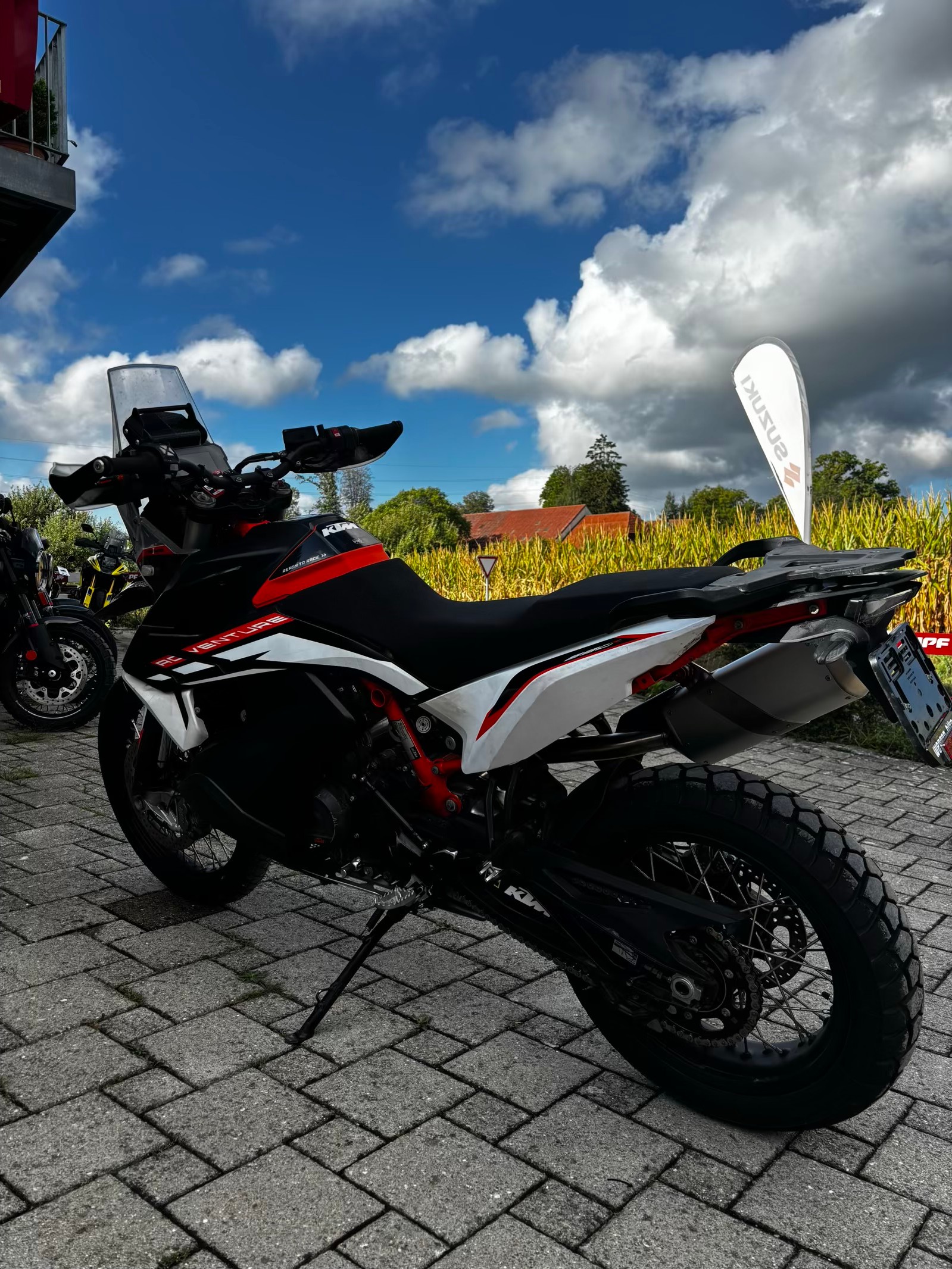 KTM 890 Adventure R-image-2