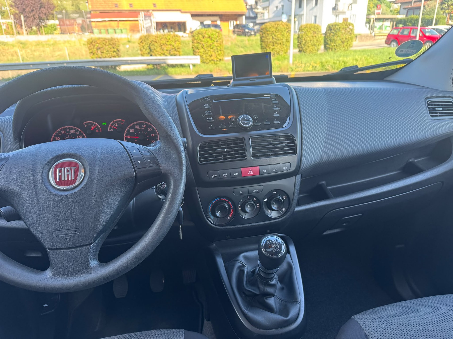 FIAT Doblò2.0 Multijet Kombi Swiss XL-image-8