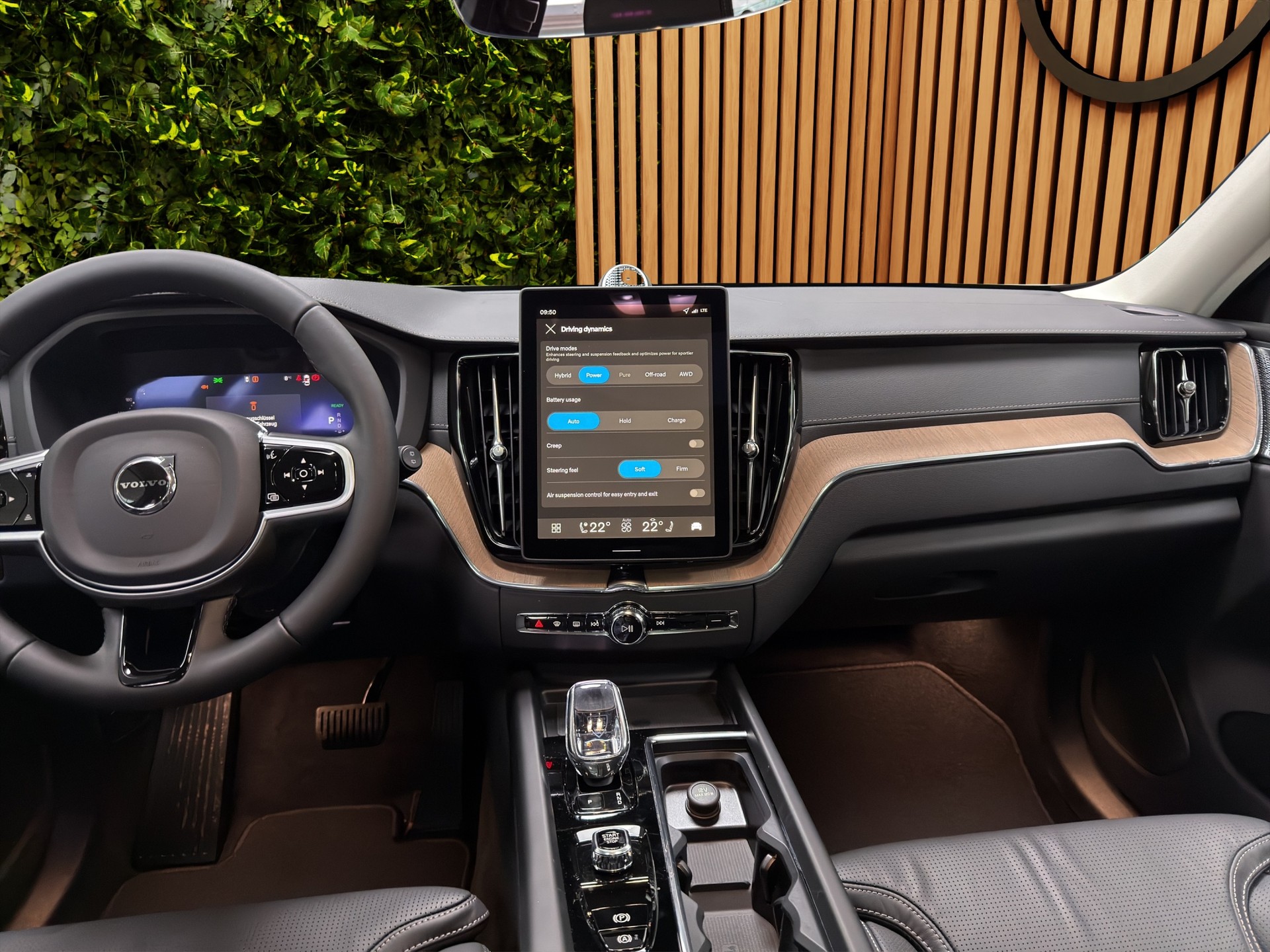 VOLVO XC60 2.0 T8 TE Ultra Dark eAWD-image-12