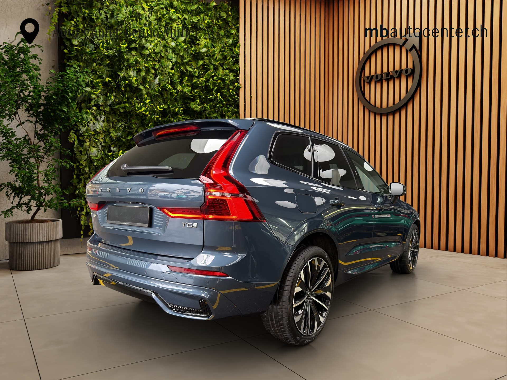 VOLVO XC60 2.0 T8 TE Ultra Dark eAWD-image-4