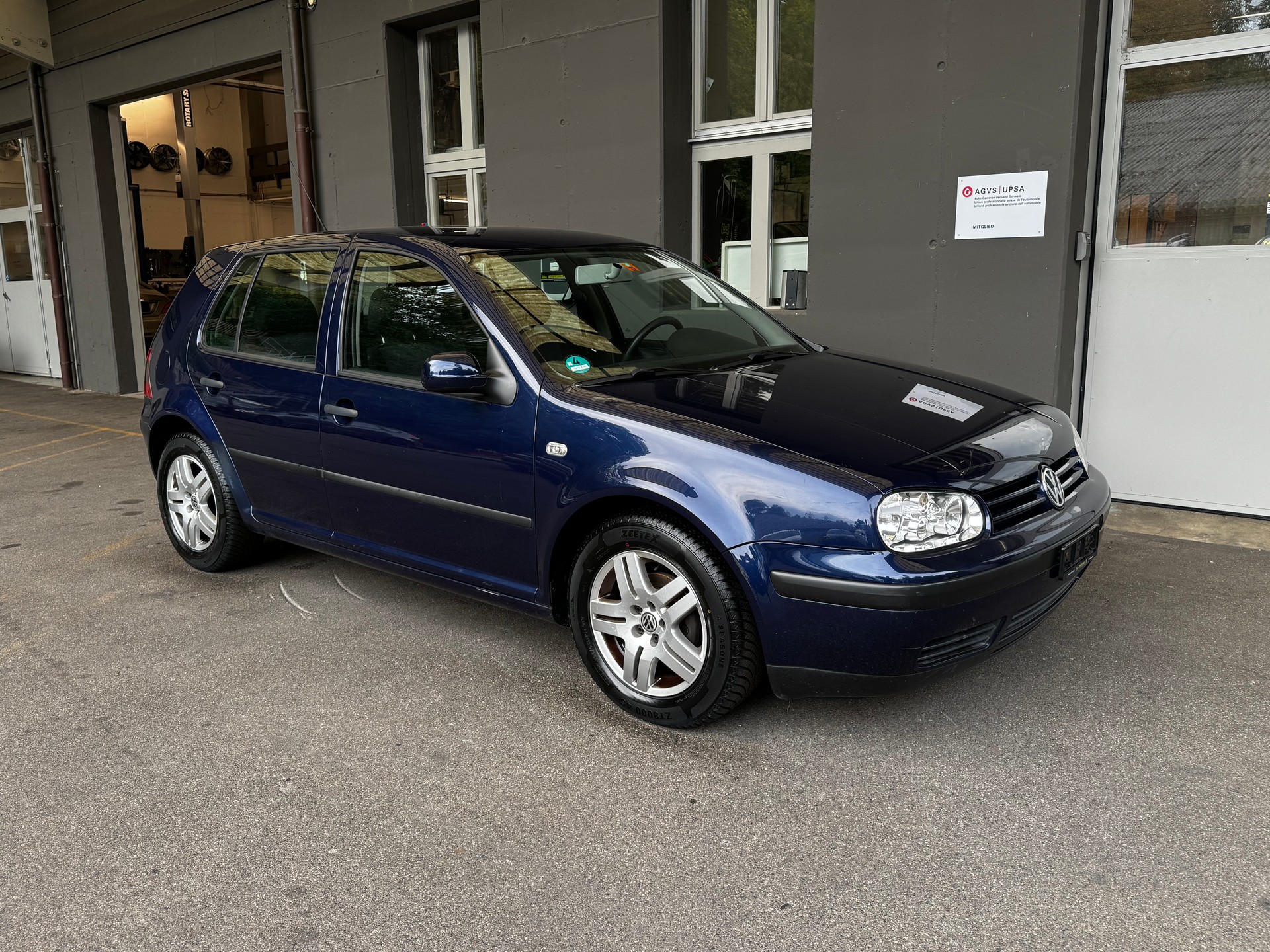 VW VW Golf Automat-image-5