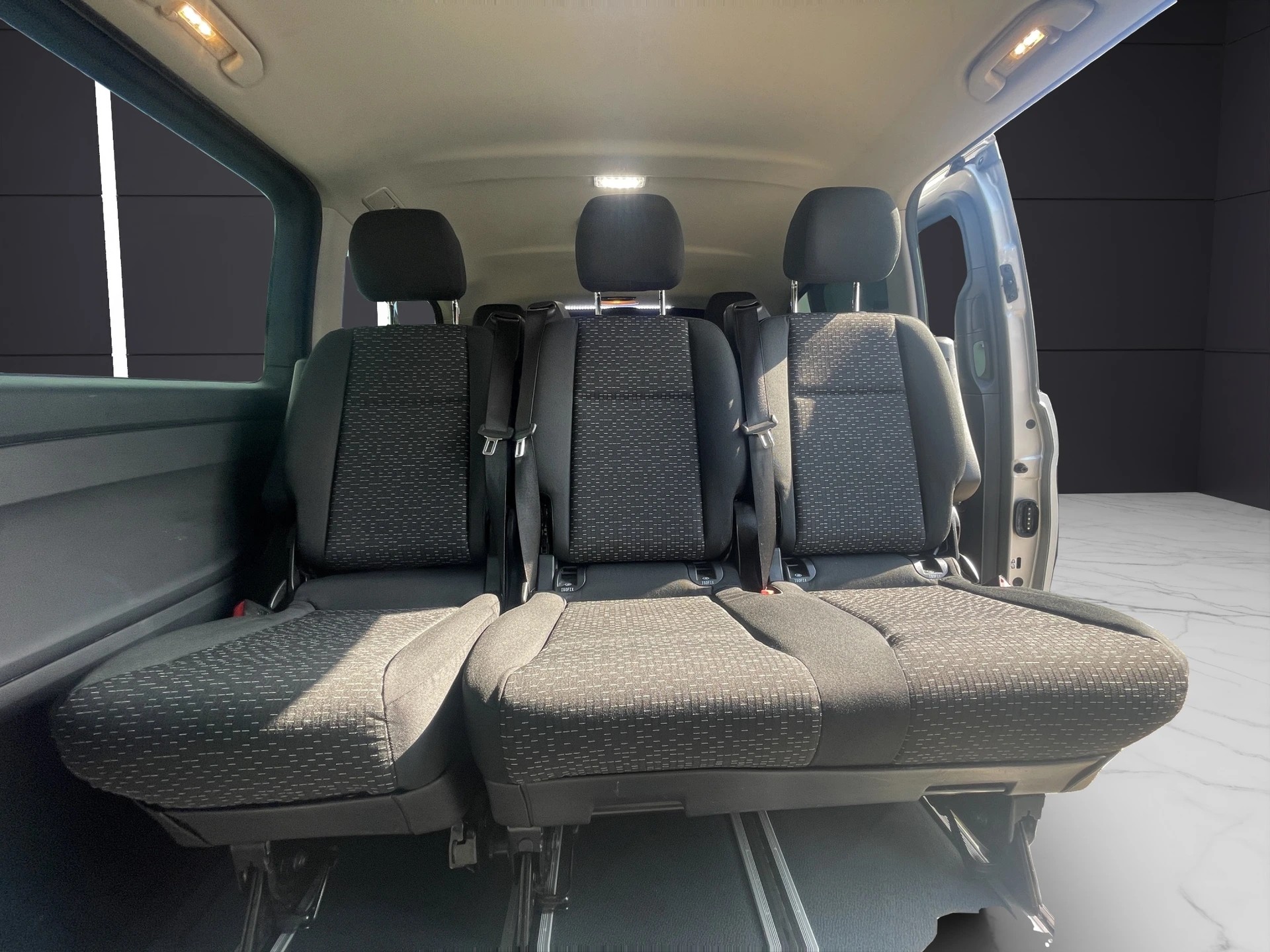 MERCEDES-BENZ Vito 119 CDI Lang Pro Tourer 4Matic9G-Tronic-image-23