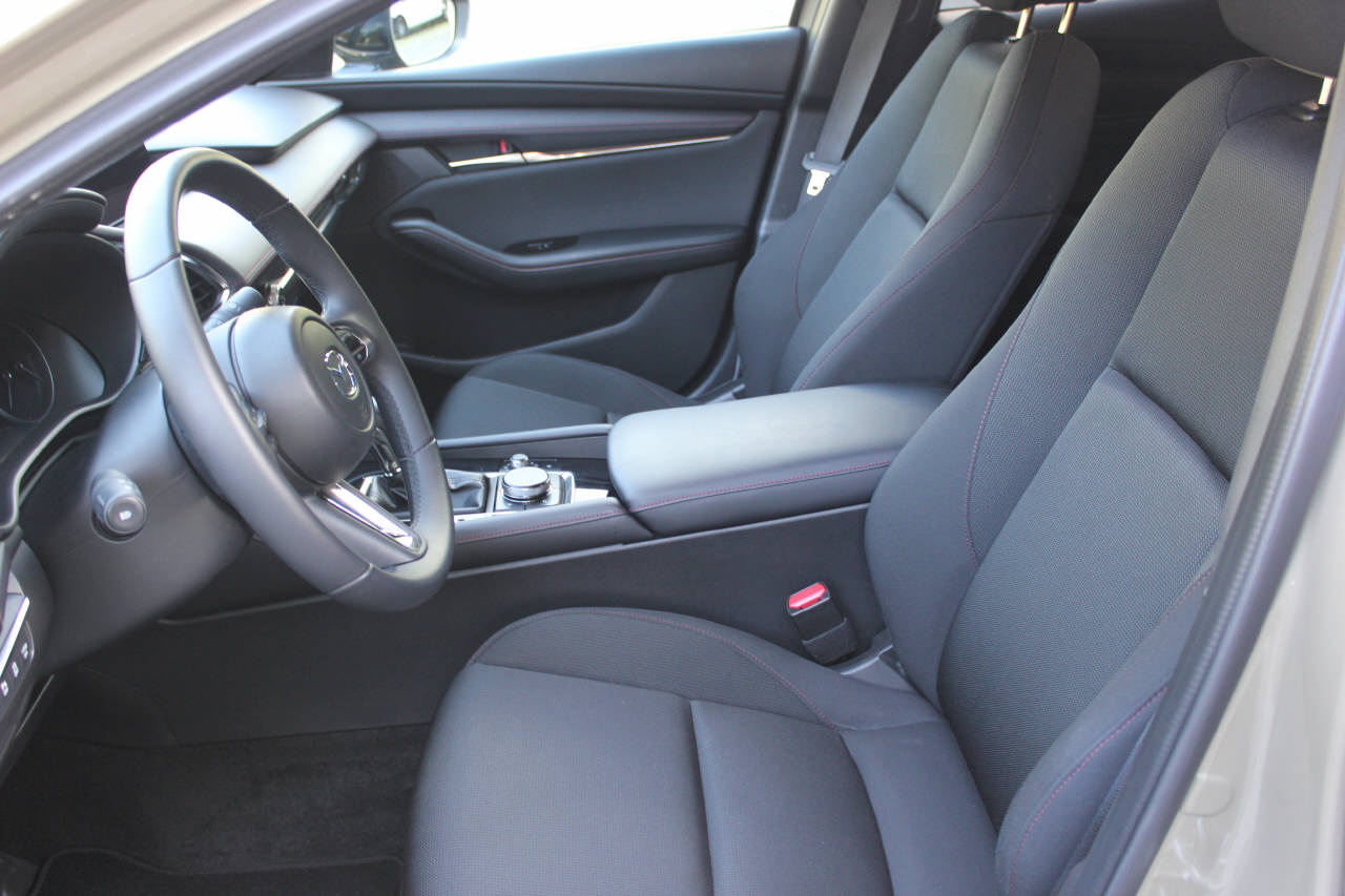 MAZDA 3 Hatchback 2.0 186 Homura AWD-image-6