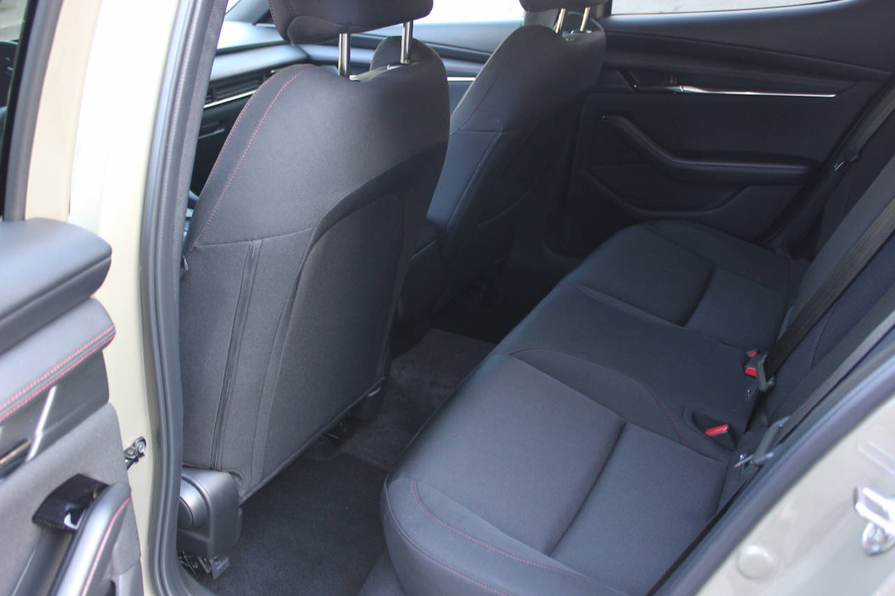 MAZDA 3 Hatchback 2.0 186 Homura AWD-image-8