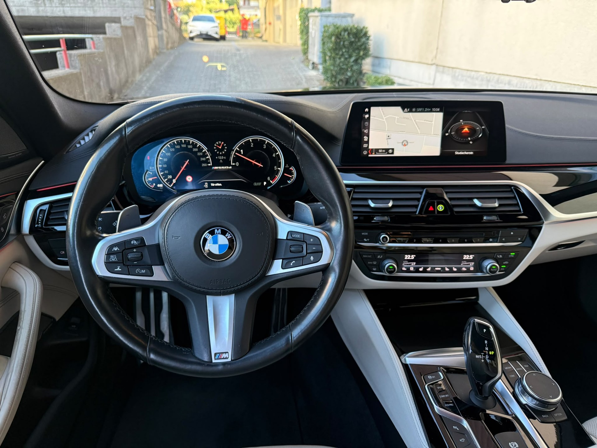 BMW M550d xDrive Steptronic-image-10