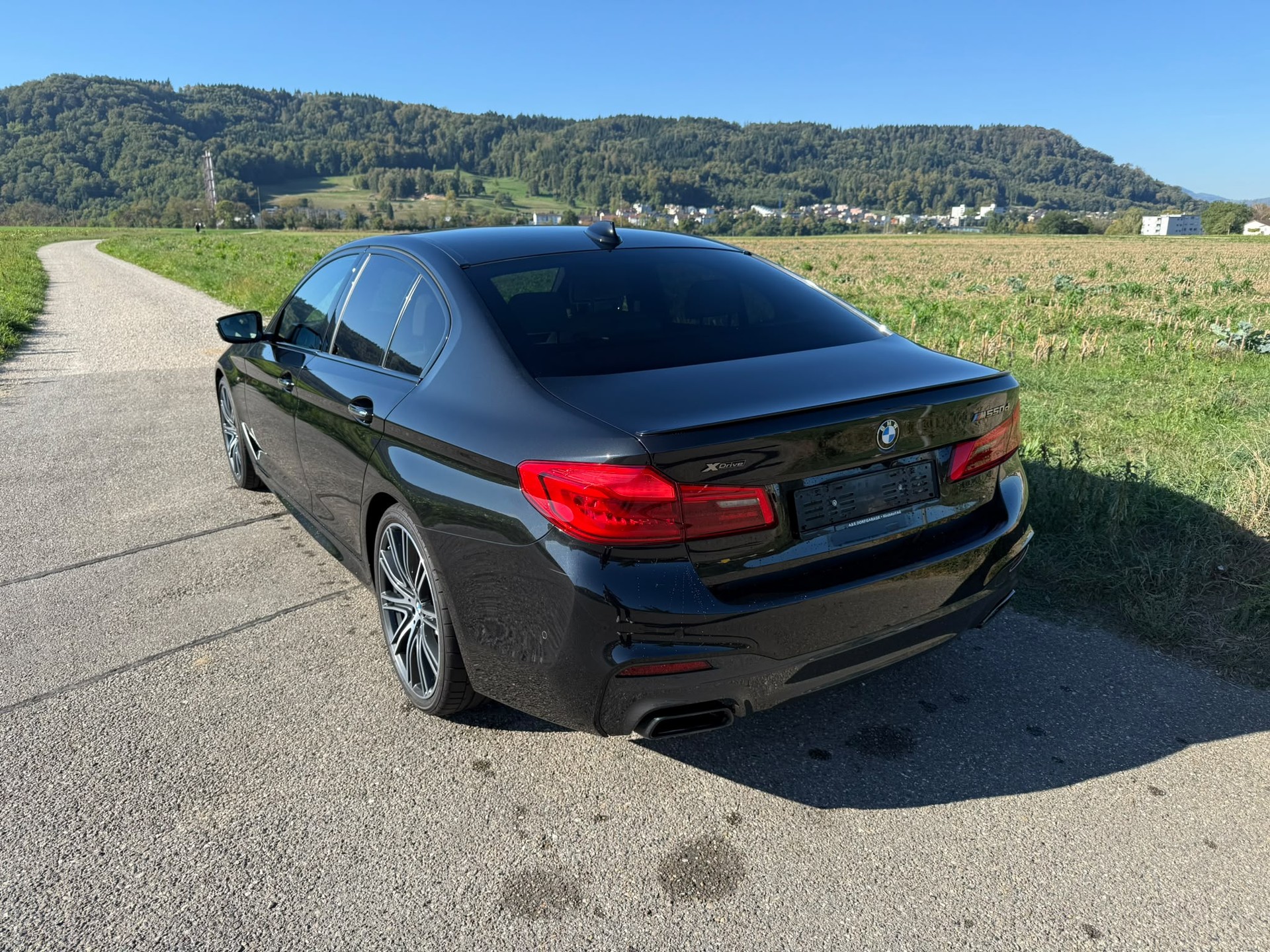 BMW M550d xDrive Steptronic-image-2