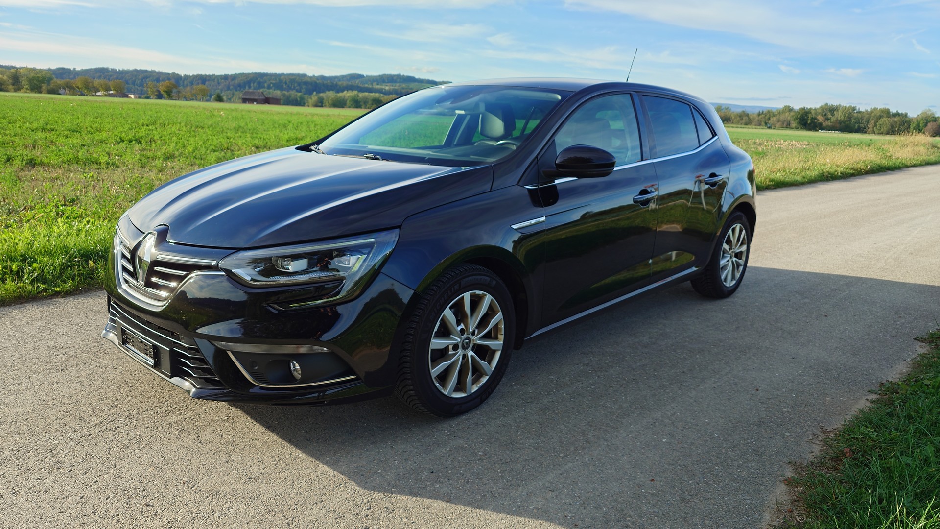 RENAULT Mégane 1.2 16V Turbo Bose-image-0