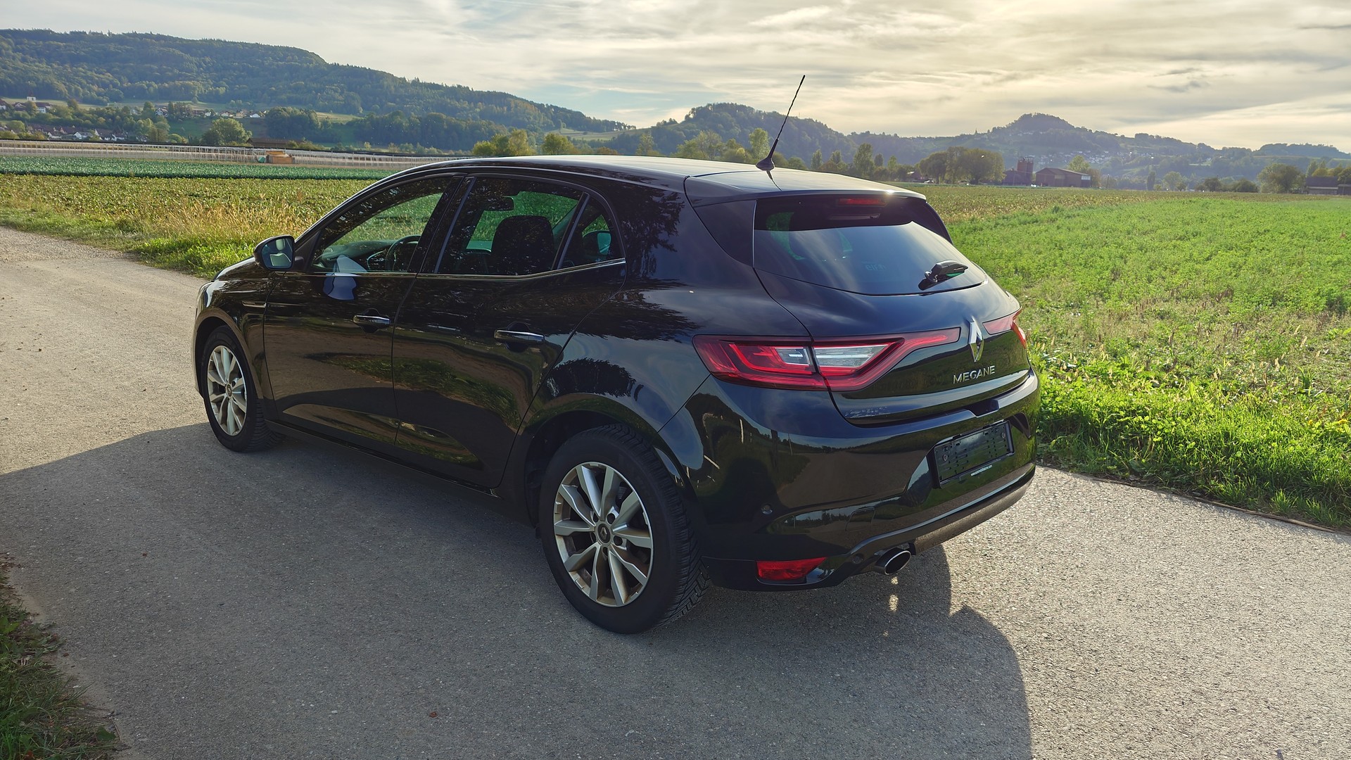 RENAULT Mégane 1.2 16V Turbo Bose-image-2