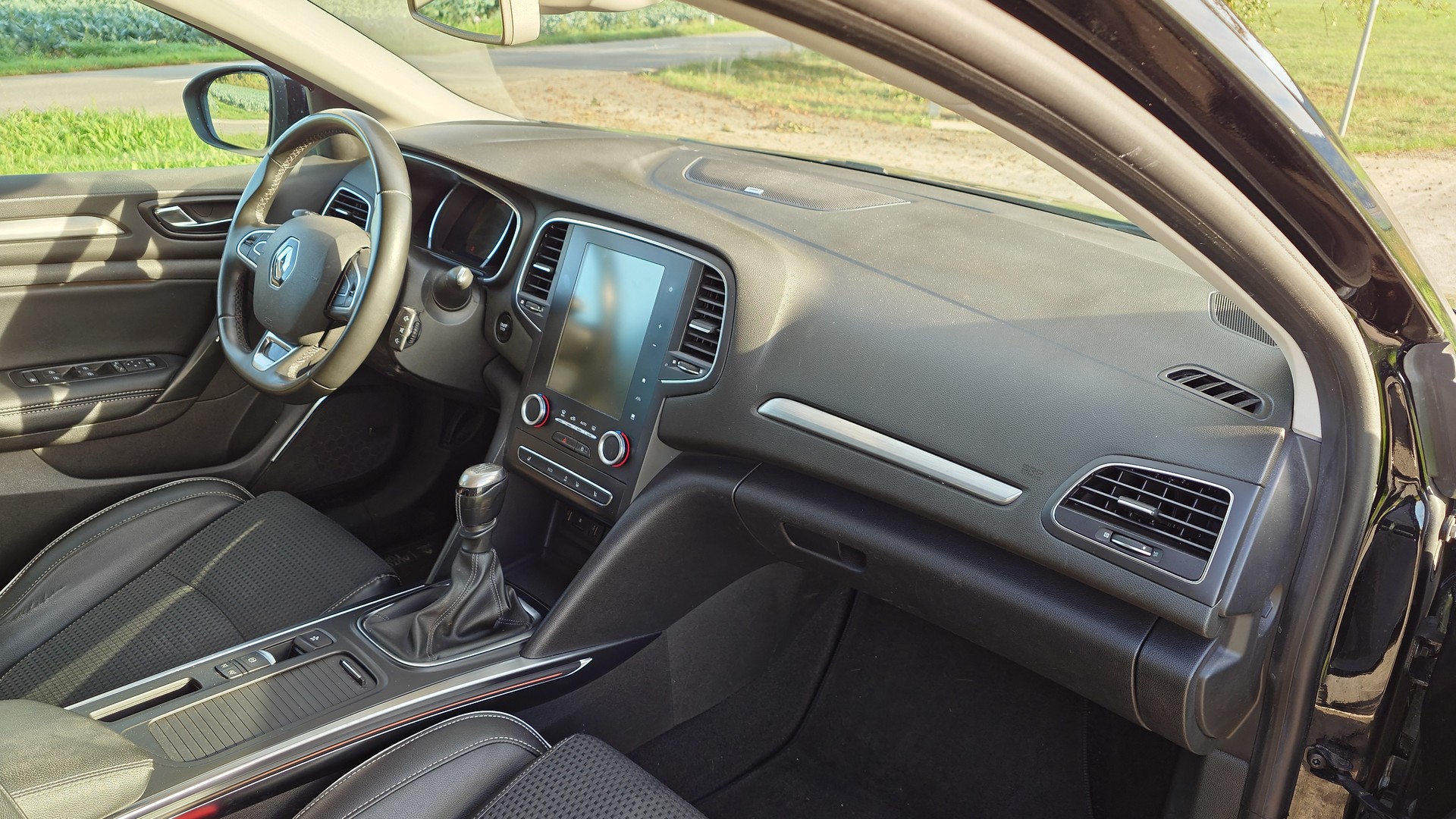 RENAULT Mégane 1.2 16V Turbo Bose-image-10