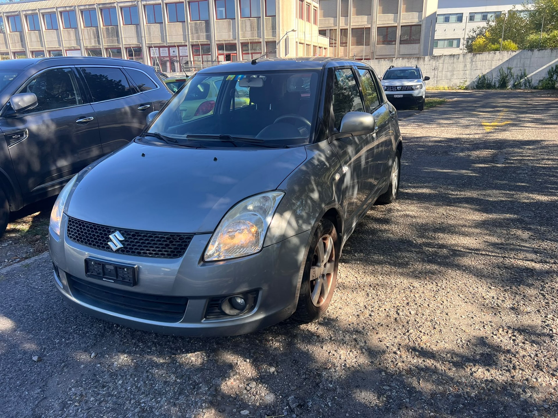 SUZUKI Swift 1.3i 16V GL-image-2