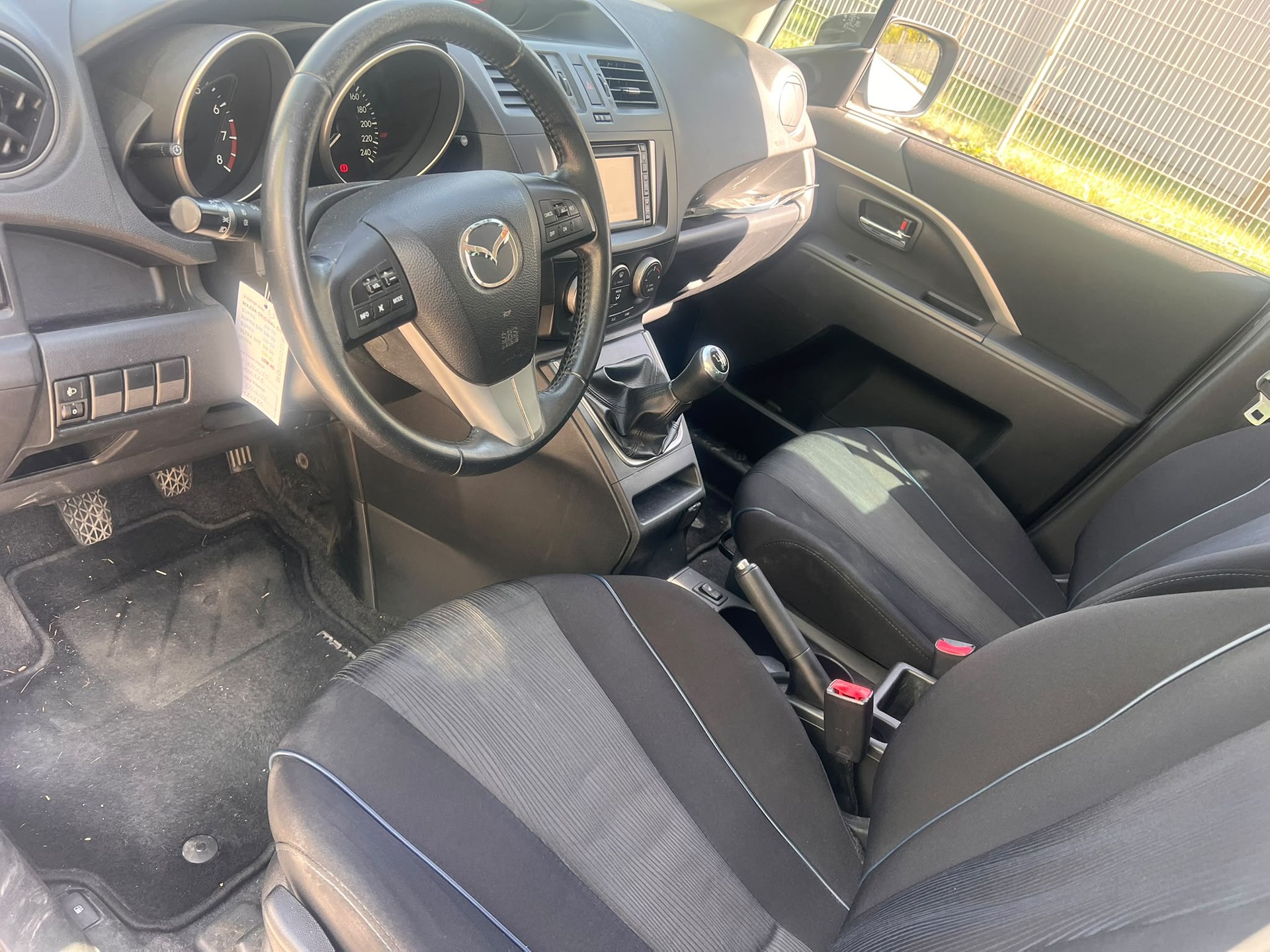 SUZUKI Swift 1.3i 16V GL-image-12