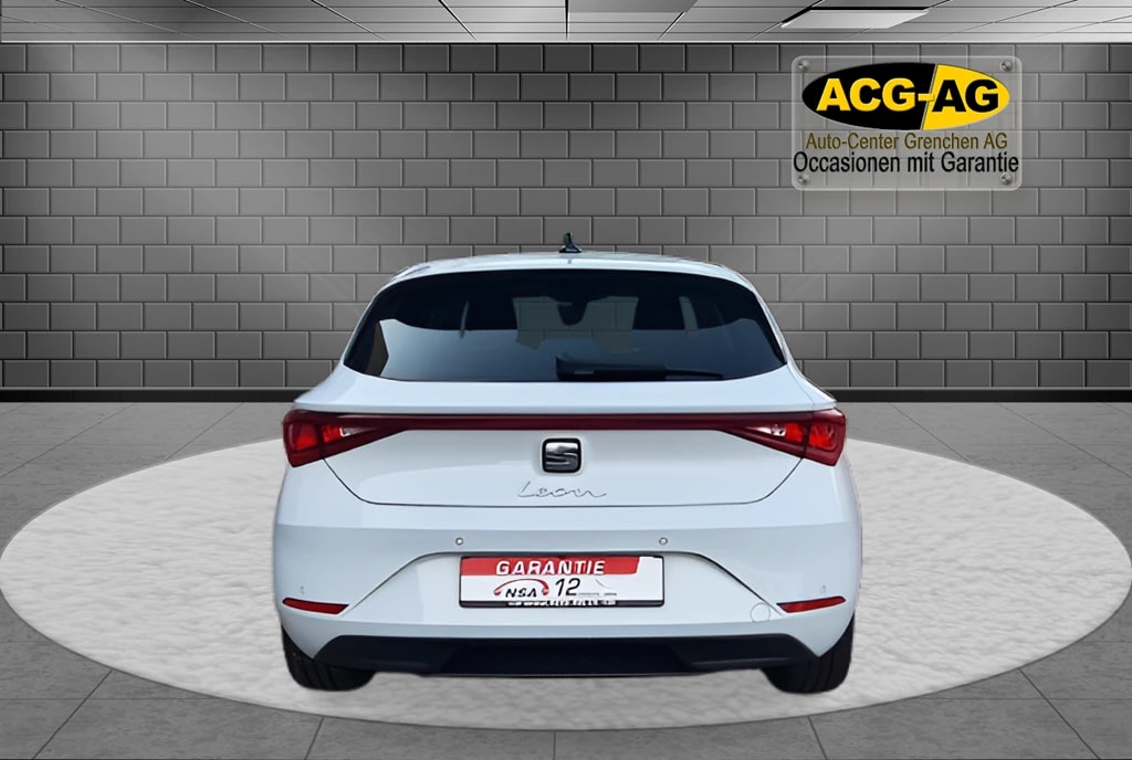 SEAT Leon 1.5 Eco TSI Style ** 130 PS ** Navigationssystem ** PDC Hinten ** Tempomat ** Abstandsregelsysteme ** Ab Service **-image-3