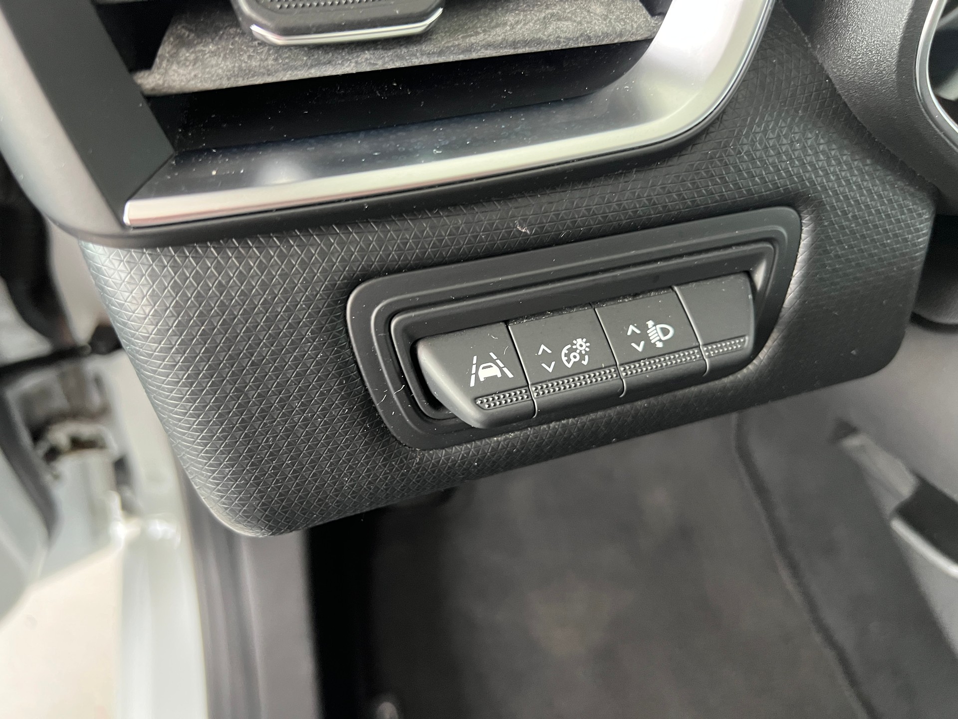 RENAULT Clio 1.0 Intens-image-11
