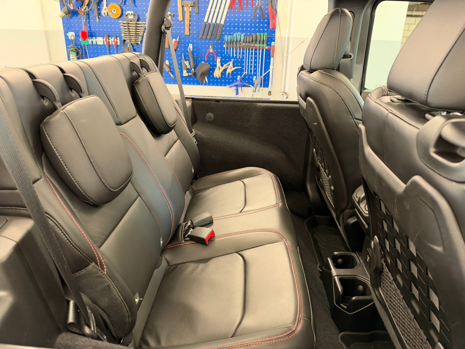 JEEP Wrangler 2.2MJ Rubicon Automatic-image-23