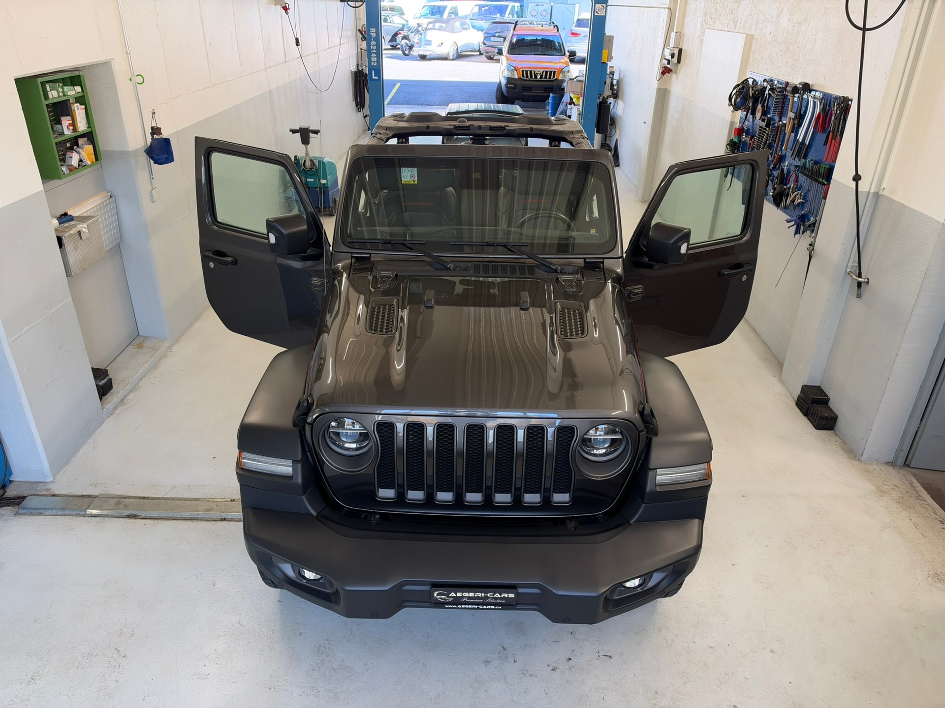 JEEP Wrangler 2.2MJ Rubicon Automatic-image-14