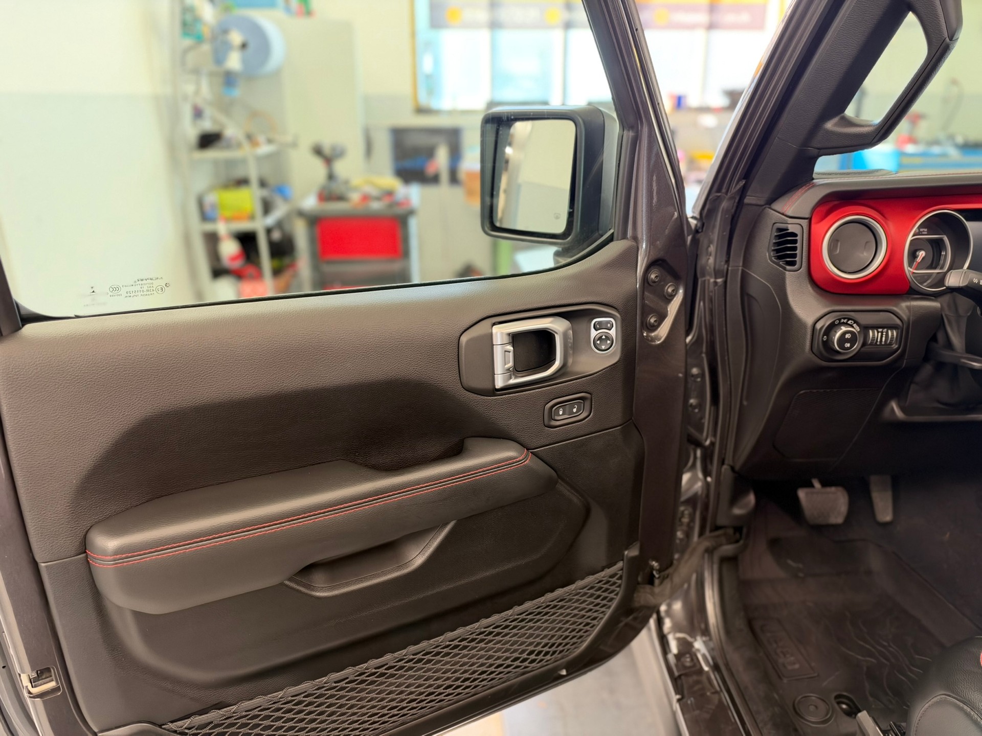 JEEP Wrangler 2.2MJ Rubicon Automatic-image-21
