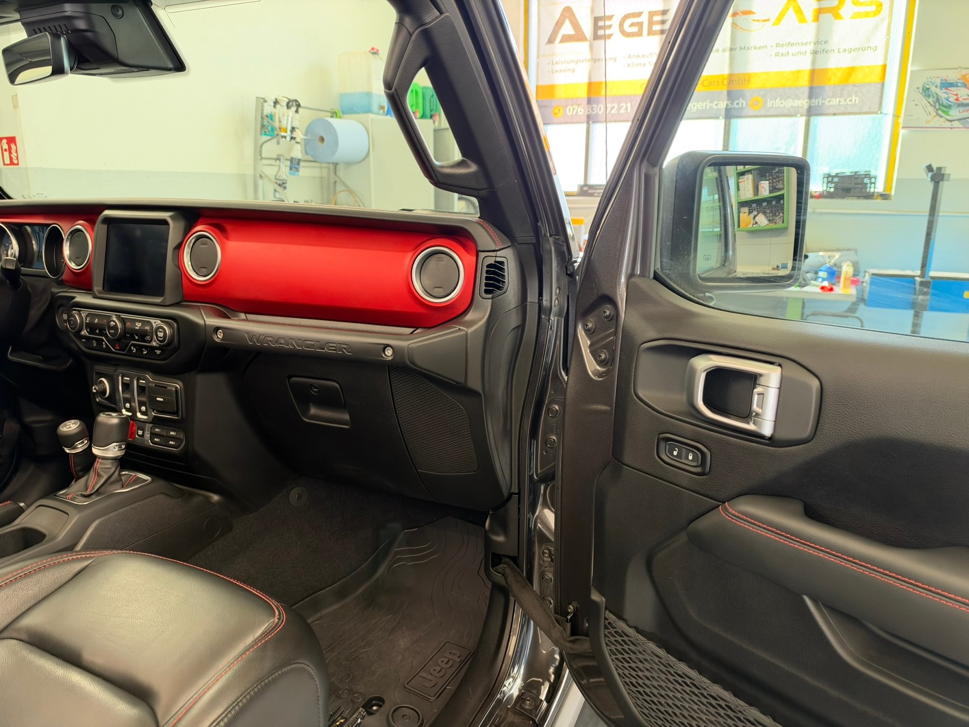 JEEP Wrangler 2.2MJ Rubicon Automatic-image-25