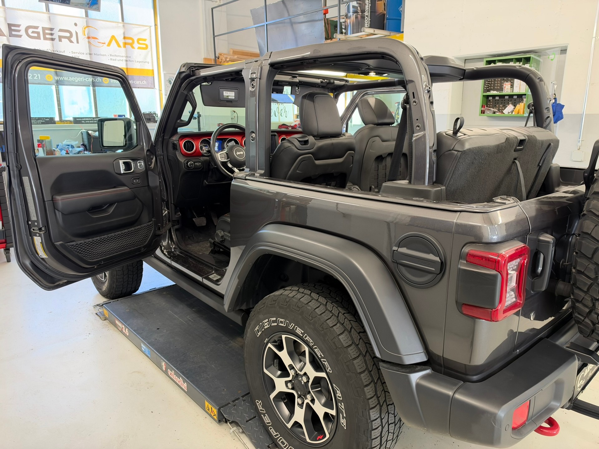 JEEP Wrangler 2.2MJ Rubicon Automatic-image-12