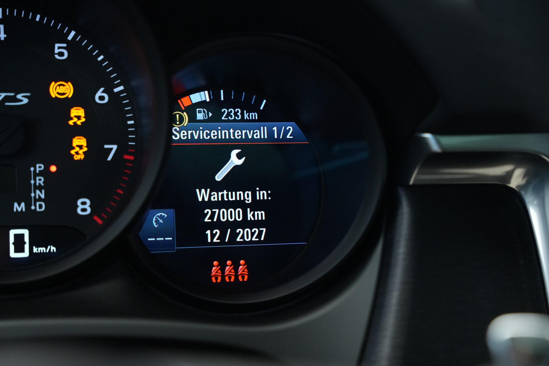 PORSCHE Macan GTS PDK *CH-Fahrzeug* *Panorama*-image-33