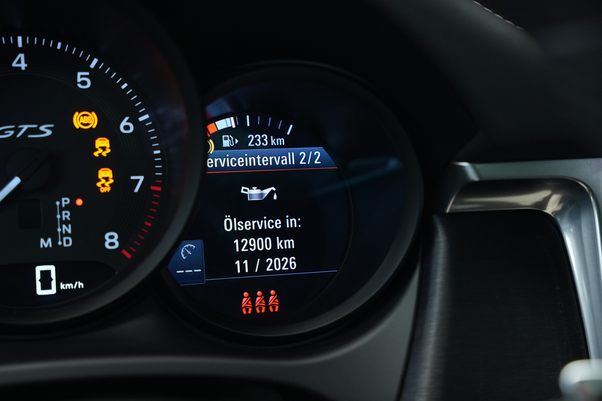 PORSCHE Macan GTS PDK *CH-Fahrzeug* *Panorama*-image-32