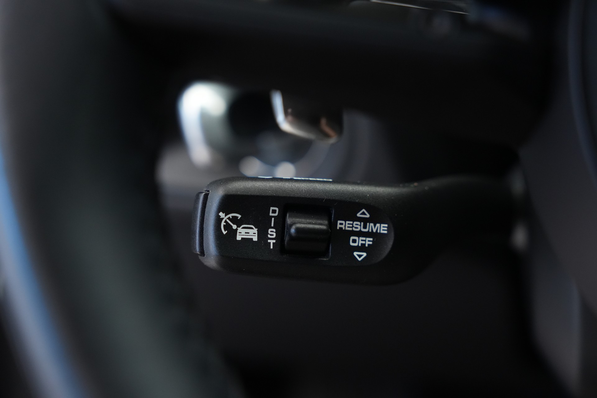 PORSCHE Macan GTS PDK *CH-Fahrzeug* *Panorama*-image-24